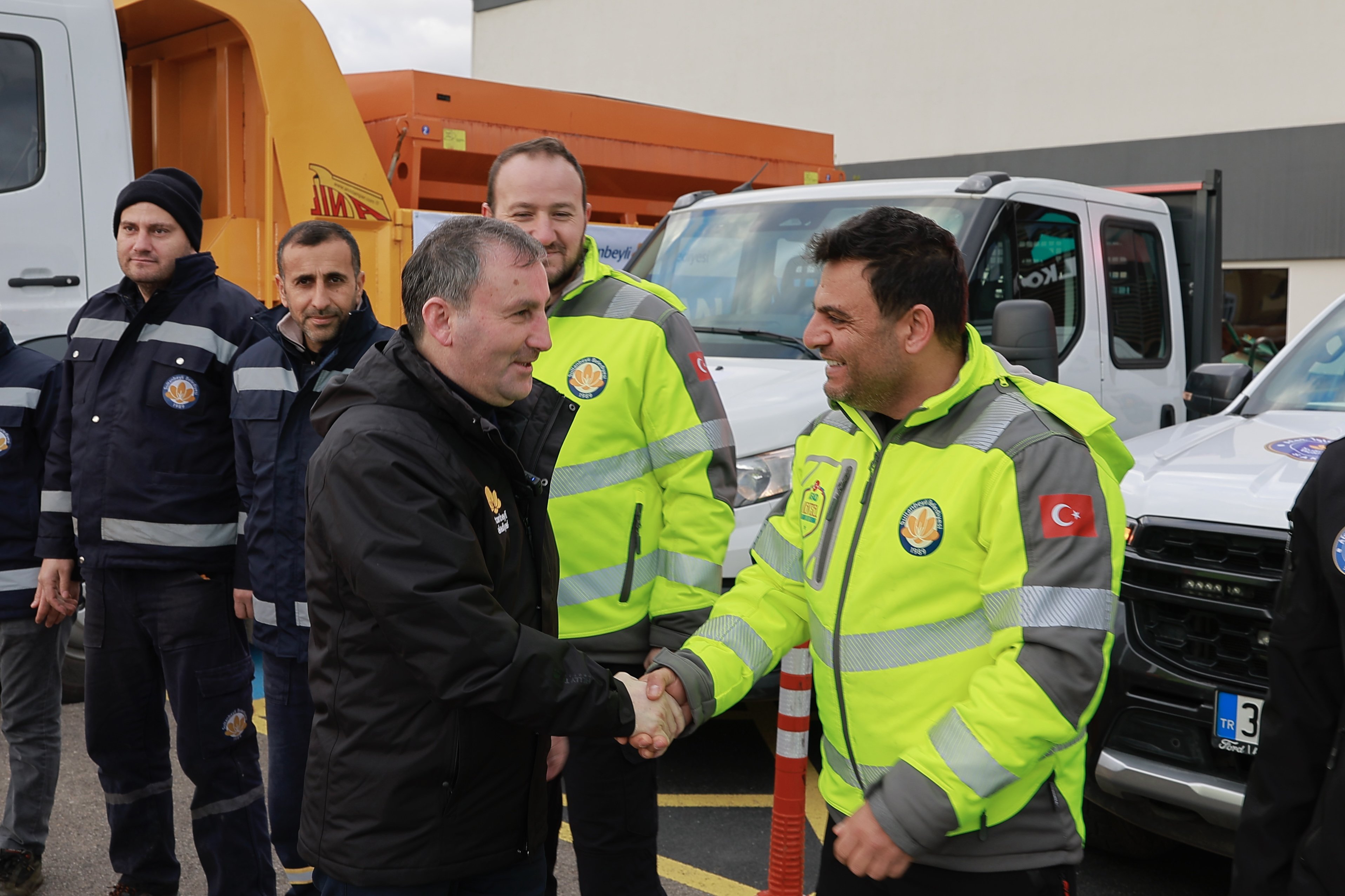 Sultanbeyli Belediyesi tuzlama ve kar temizleme ekipmanları