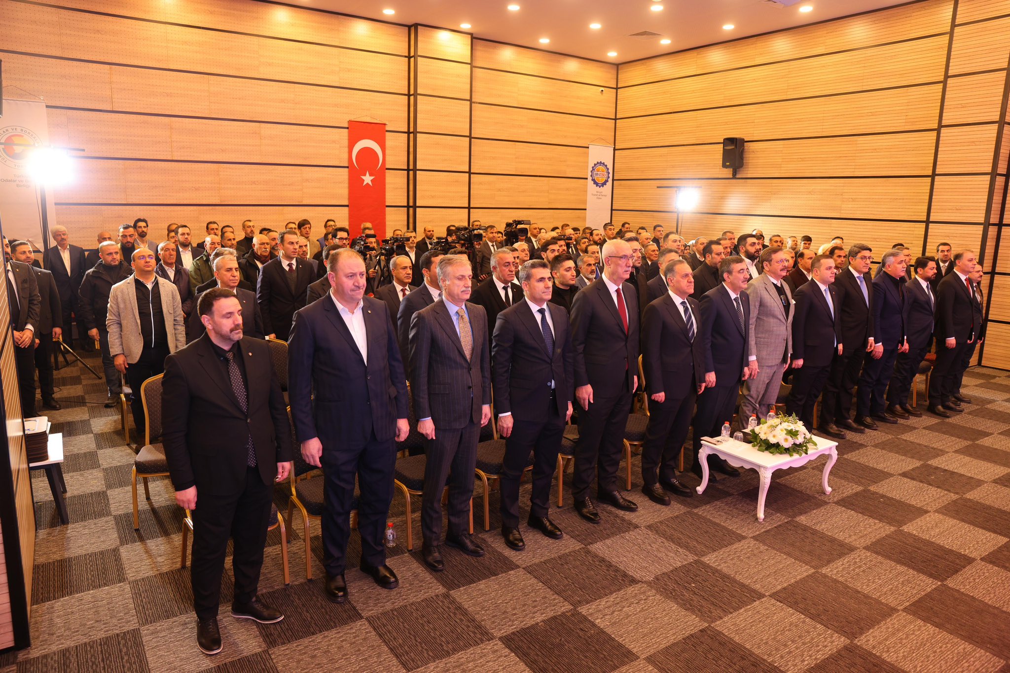 Cevdet Yılmaz konuşma yapıyor