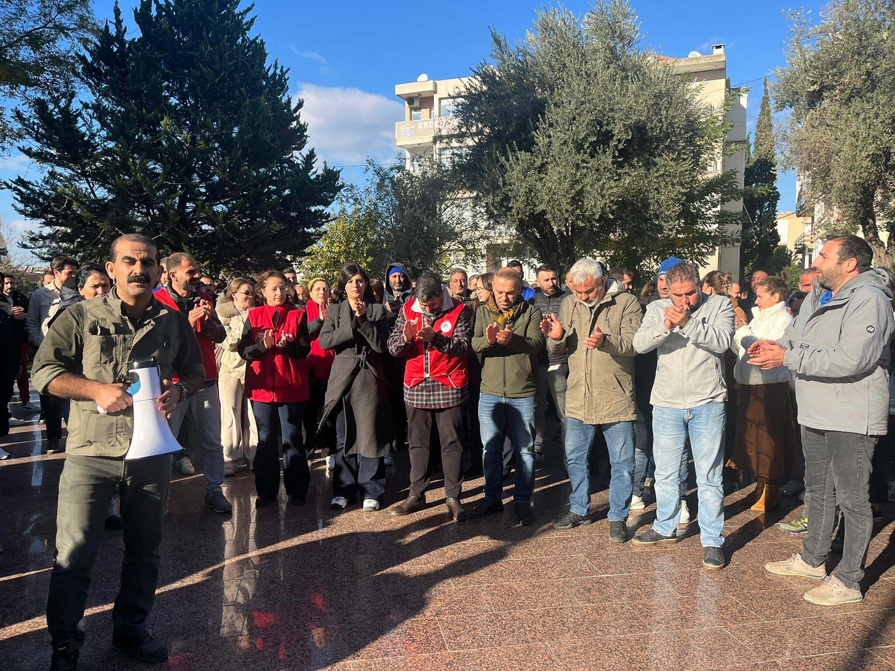 Buca Belediyesi işçileri iş bırakma eylemi