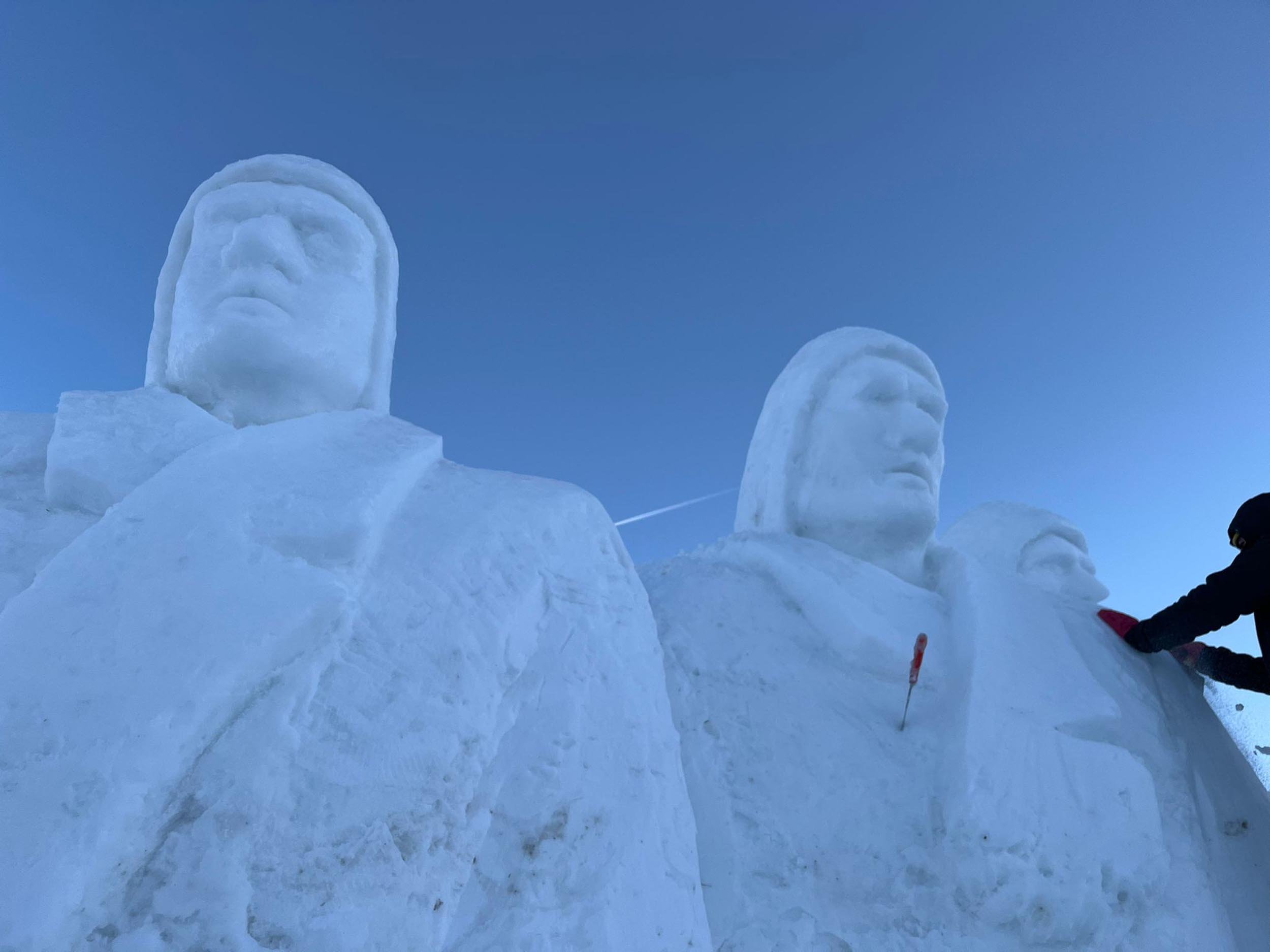 Kardan asker heykelleri Sarıkamış