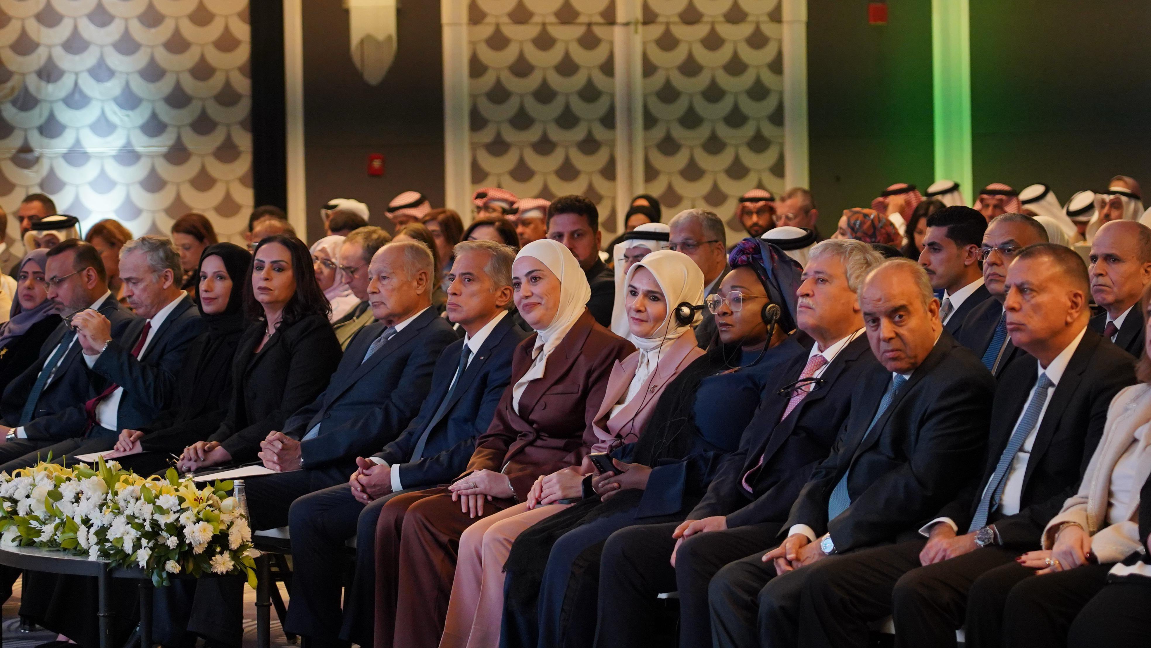 Bakan Göktaş Arap Birliği Genel Sekreteri ile görüşme