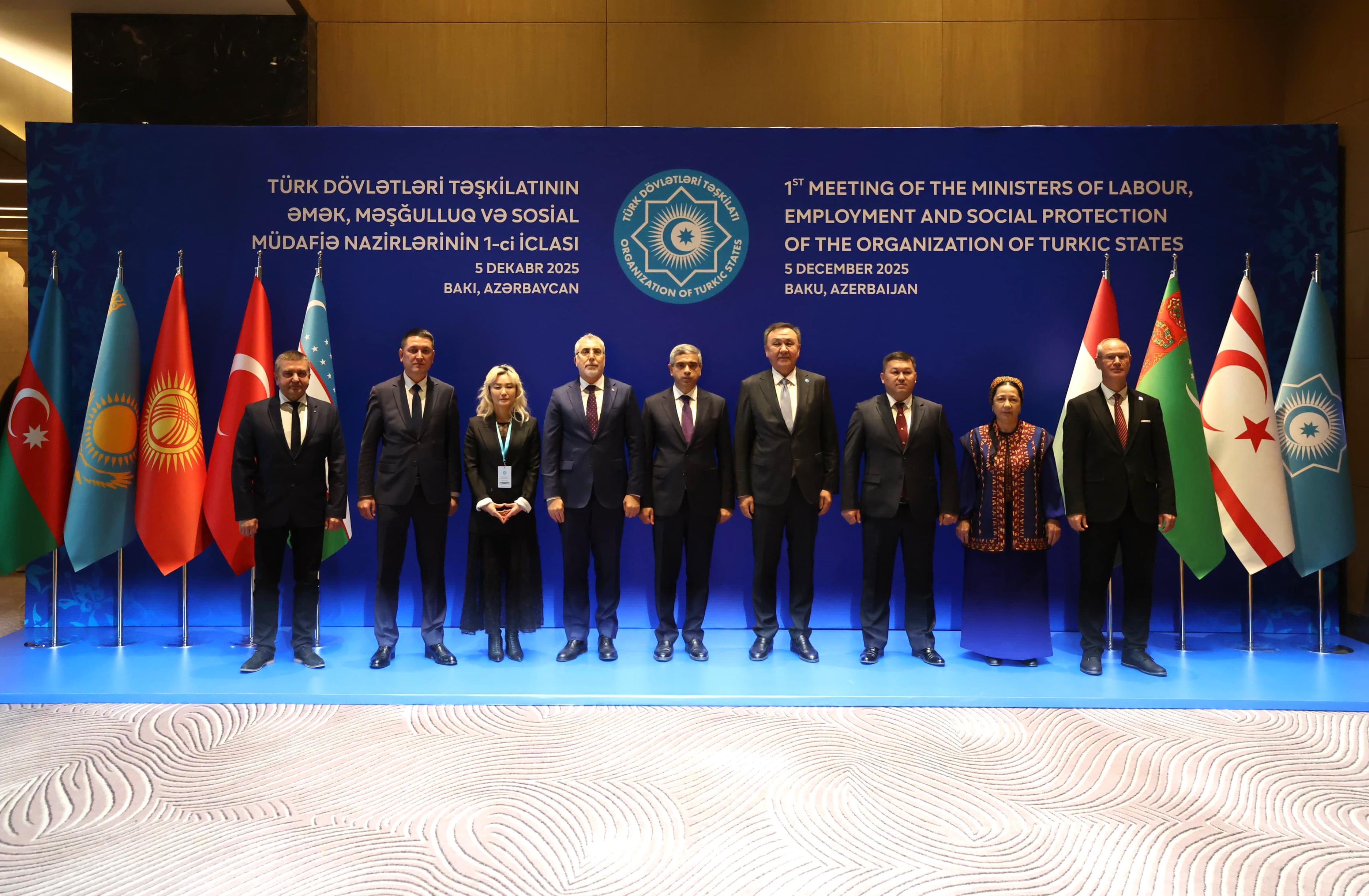 Bakan Işıkhan Konuşma Yapıyor