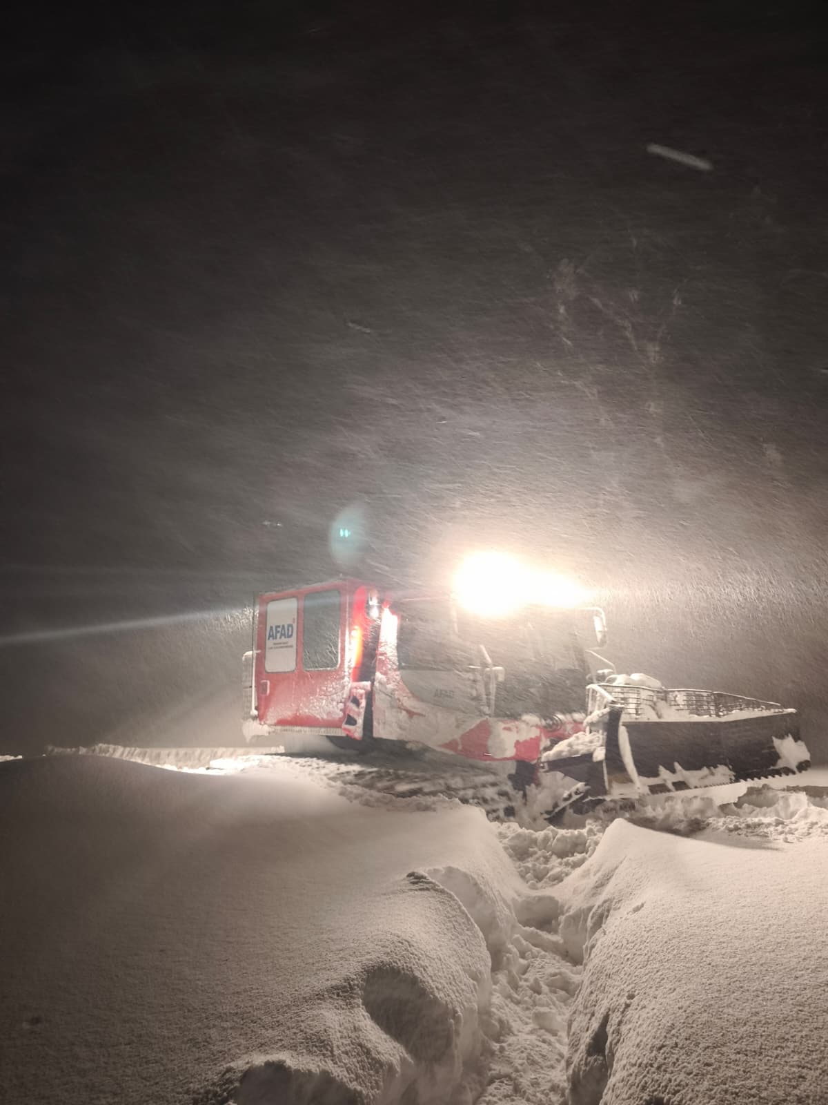 AFAD paletli araç kar küreme