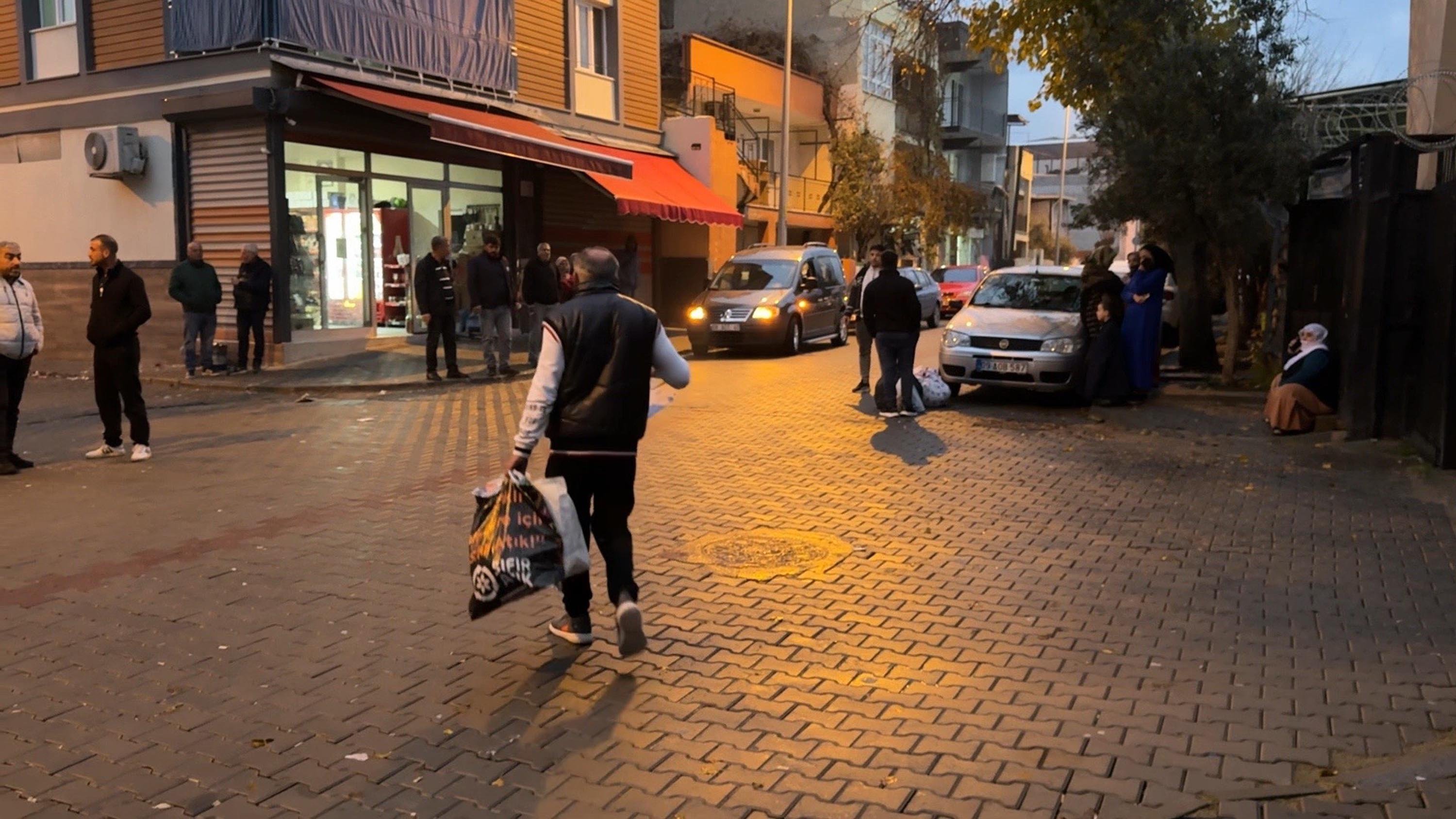 Aydın Cezaevi Tahliye Aileler