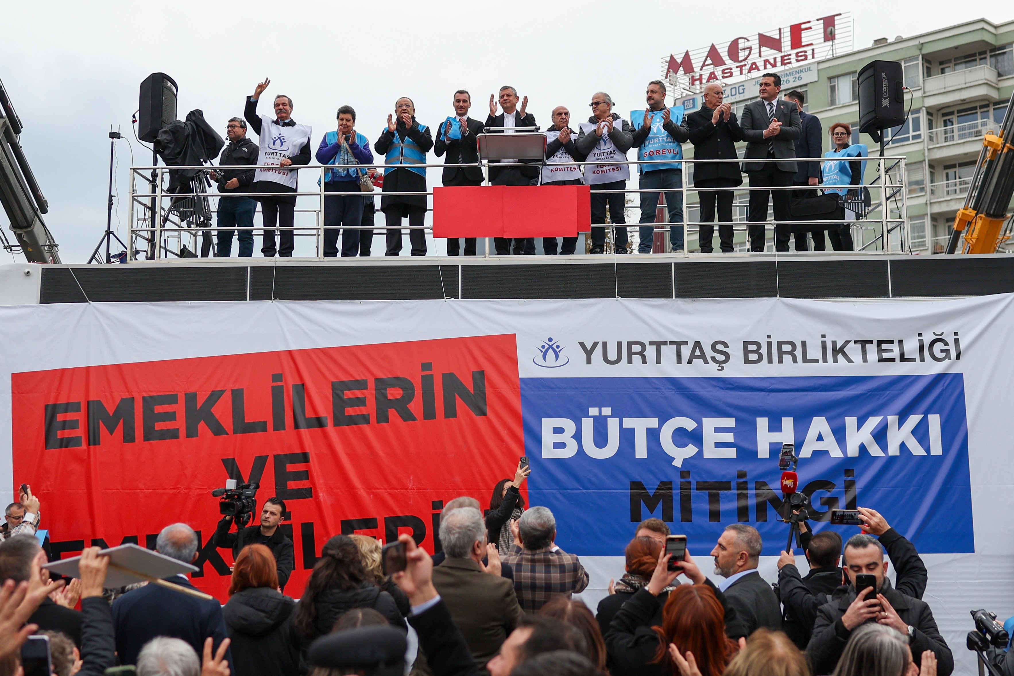 Milletvekilleri mecliste