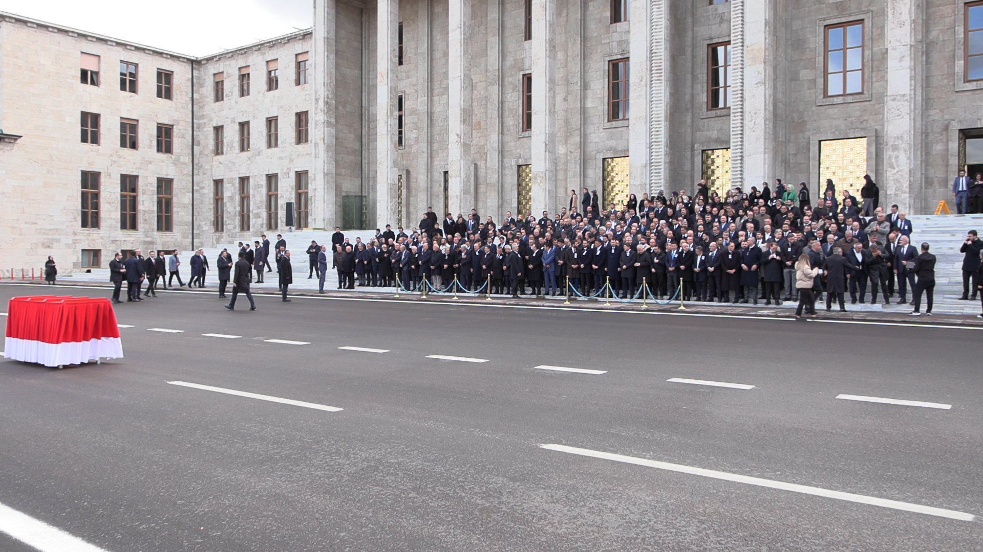 Cenaze Töreni TBMM Şeref Kapısı