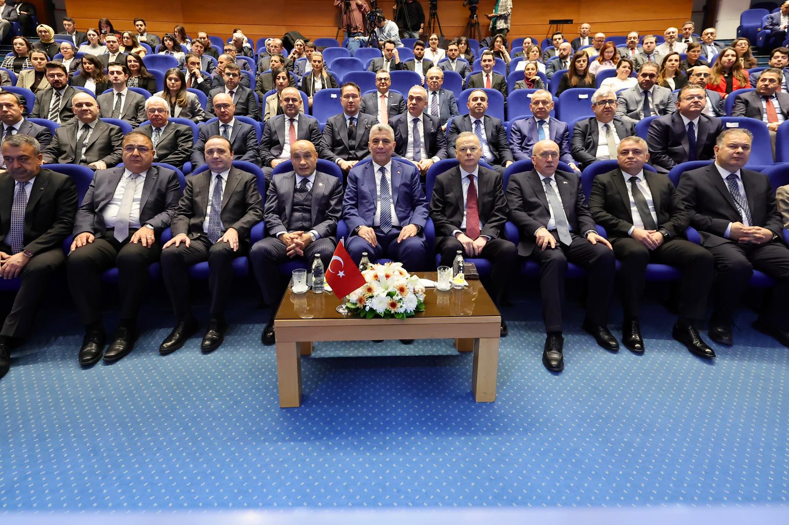 Ticaret Bakanı Ömer Bolat