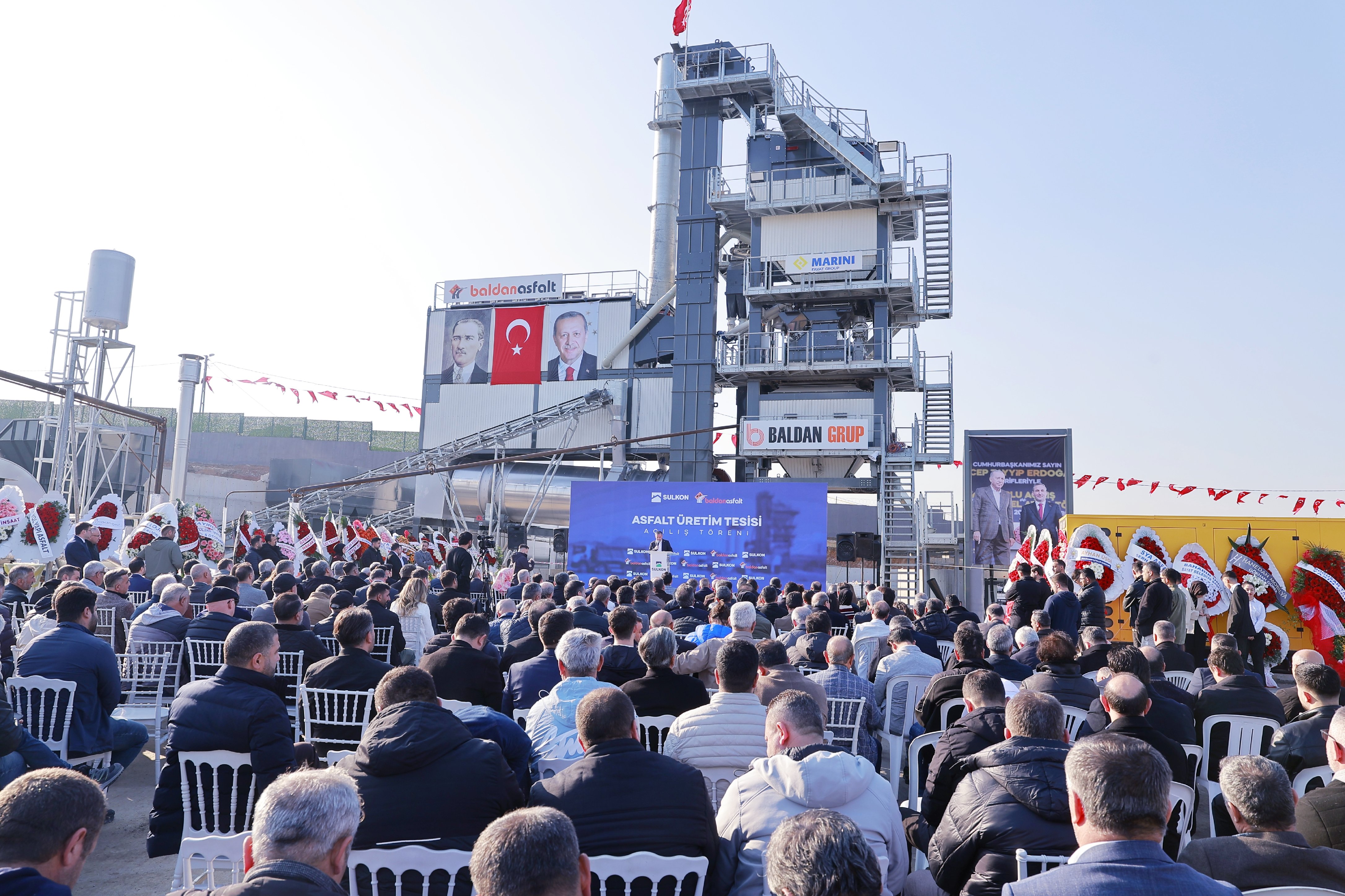 Sultanbeyli Belediye Başkanı Ali Tombaş Açıklama Yapıyor