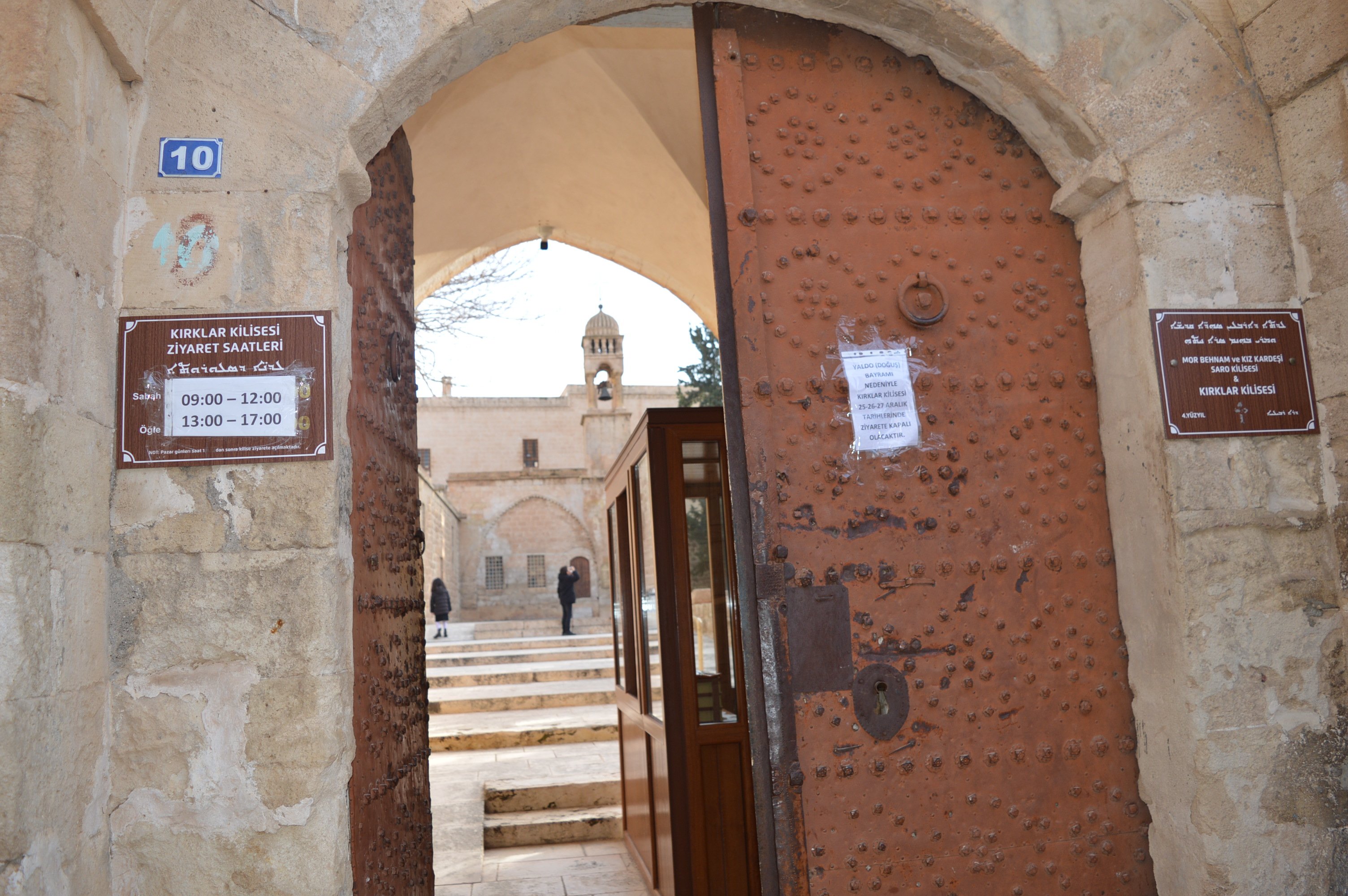 Mardin Valisi Tuncay Akkoyun Süryani Cemaati ile
