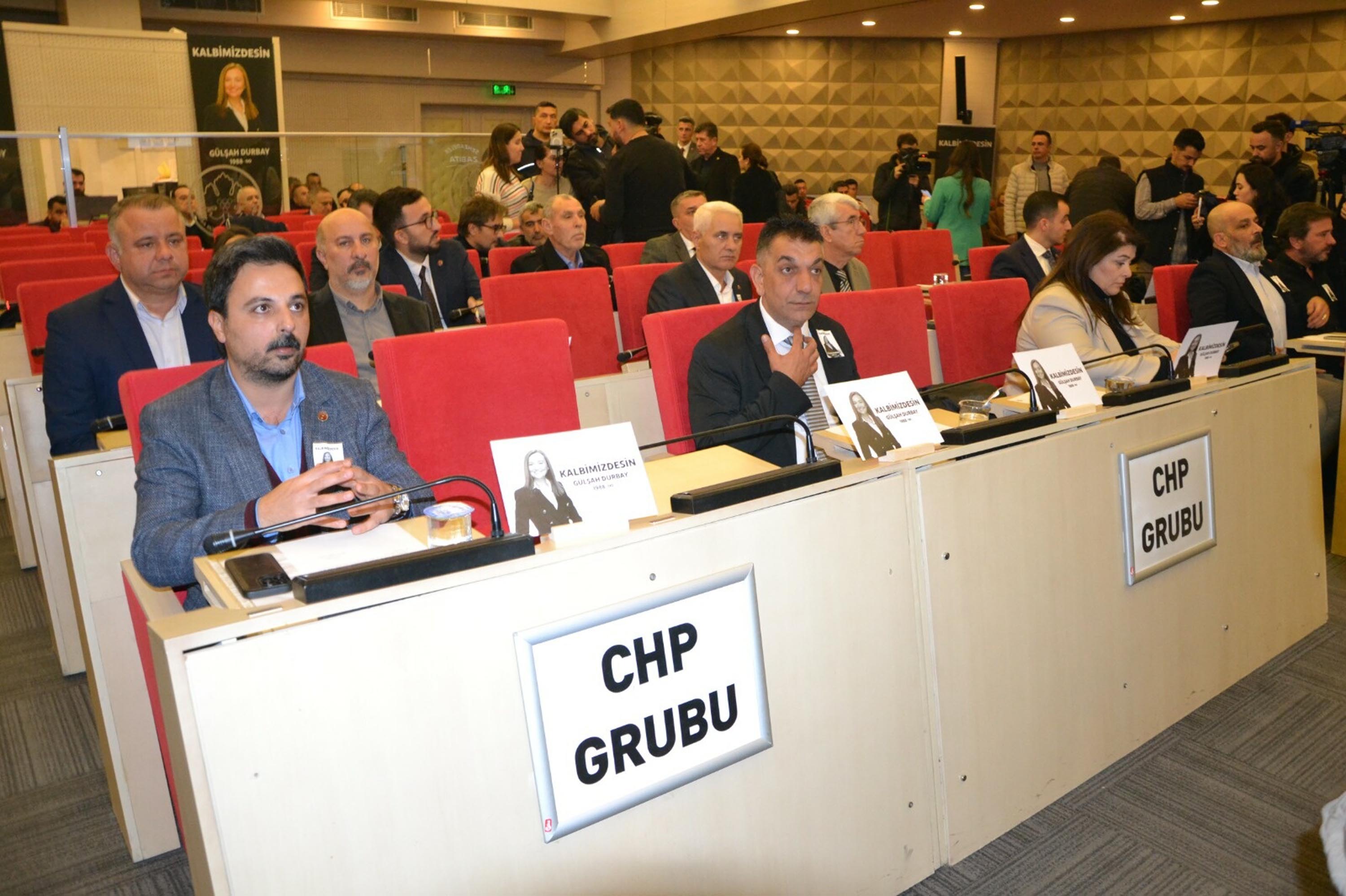 Hakan Şimşek oy kullanıyor