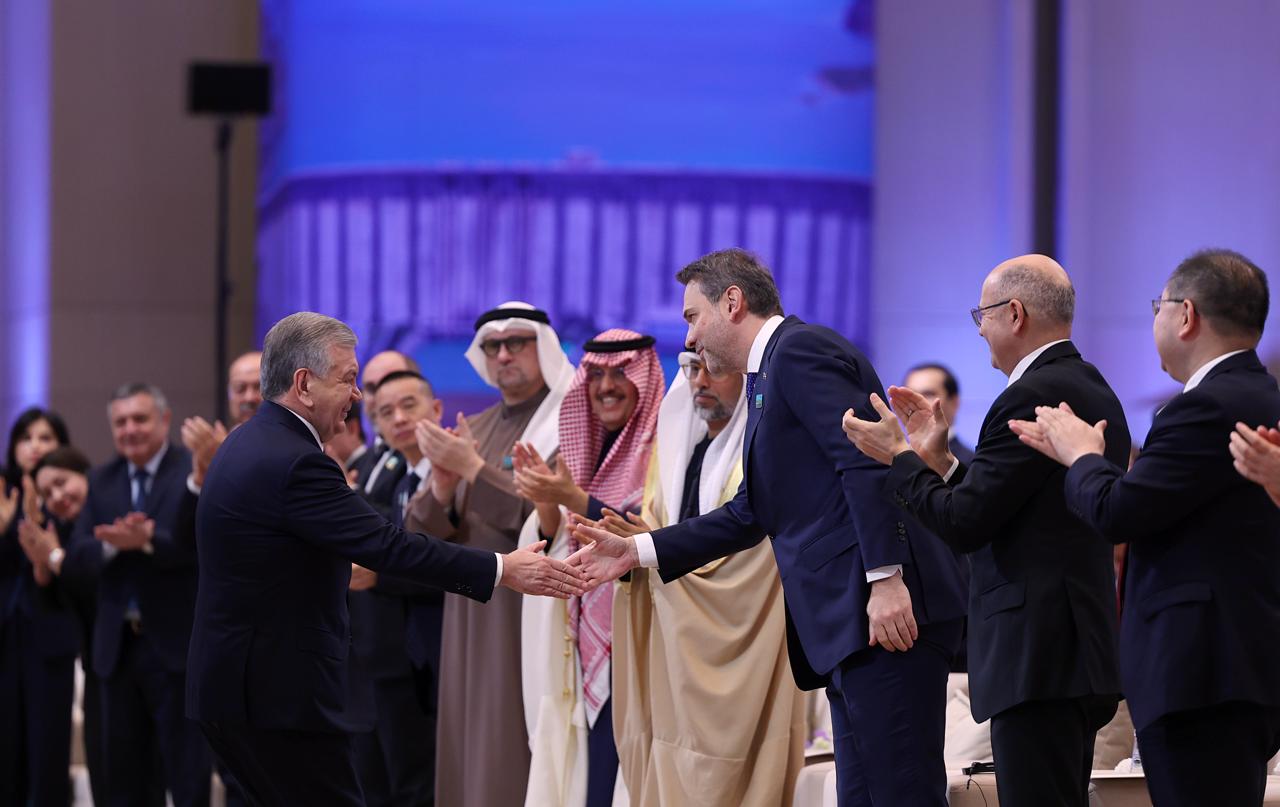 Bakan Bayraktar Özbekistan enerji programı konuşması