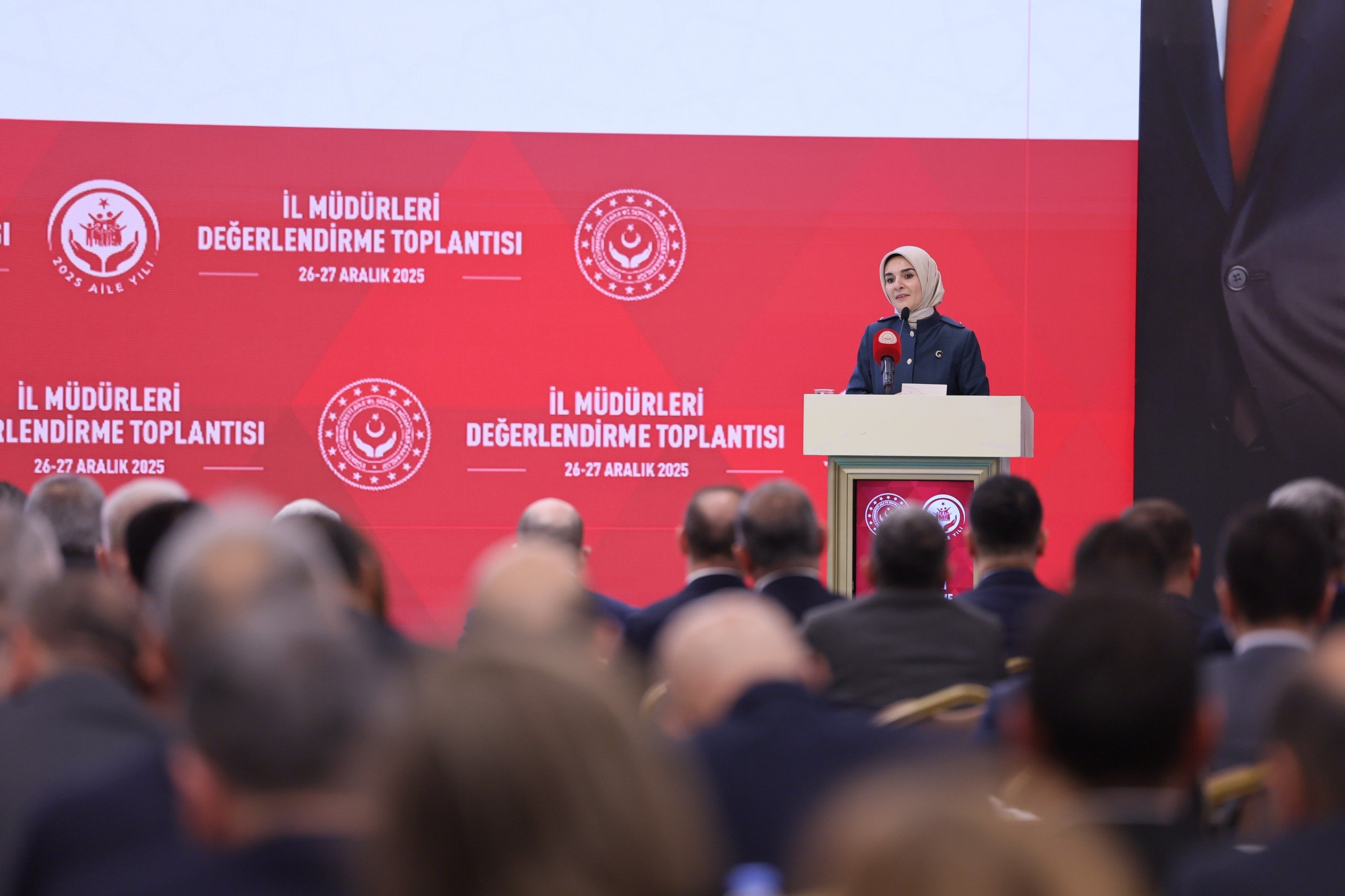 Bakan Mahinur Özdemir Göktaş