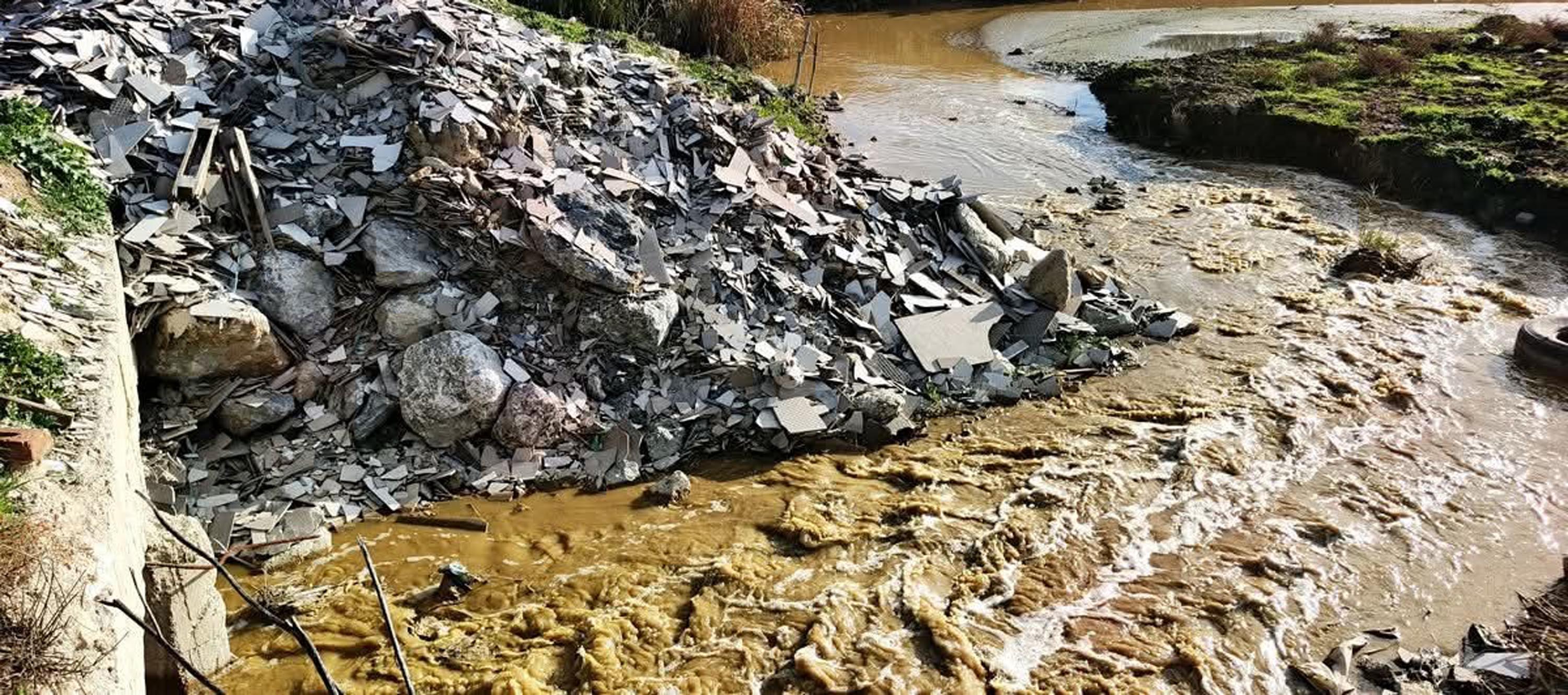 Bafa Gölü kirlilik