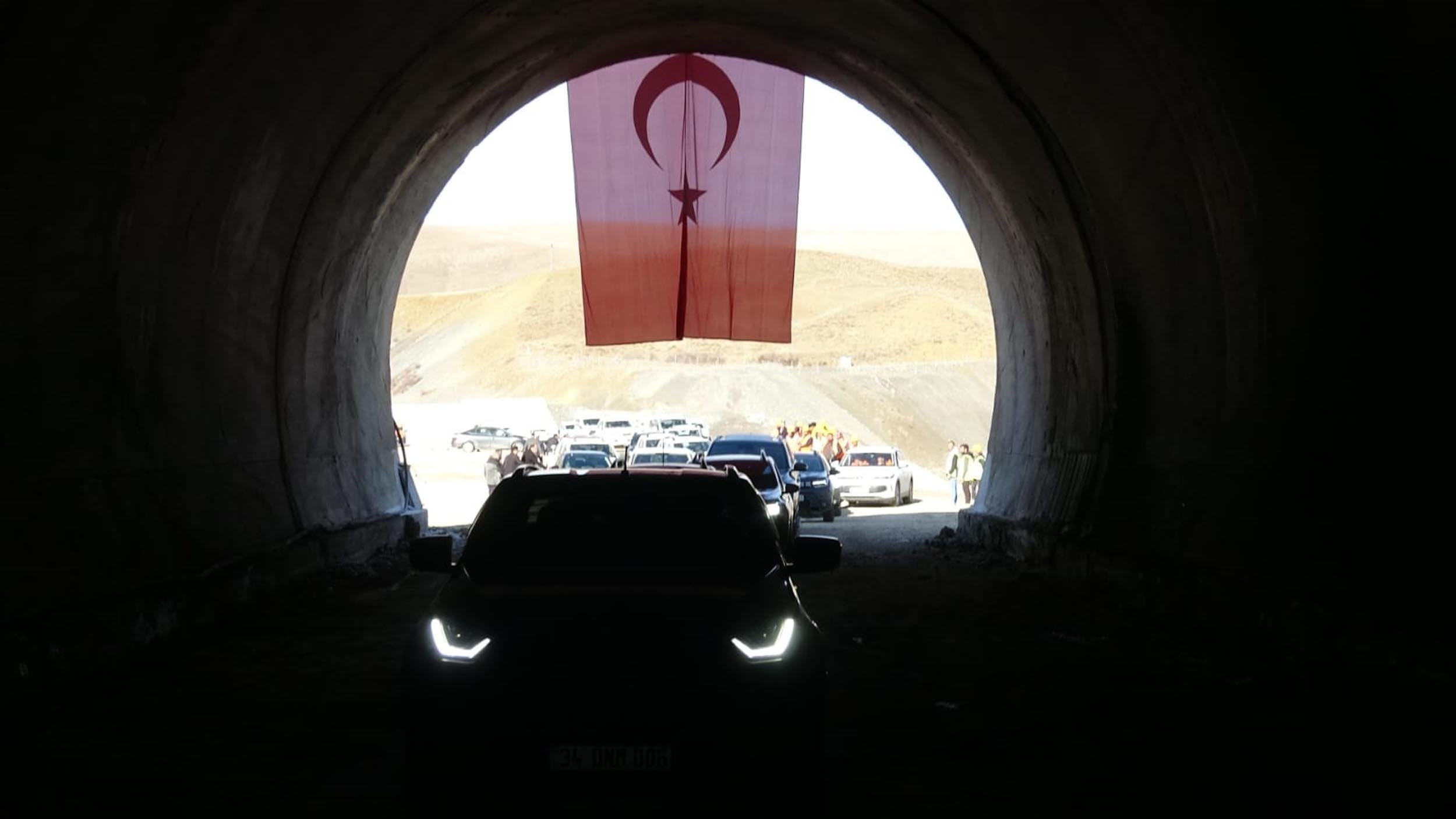 Bakan Uraloğlu tünel açıklaması