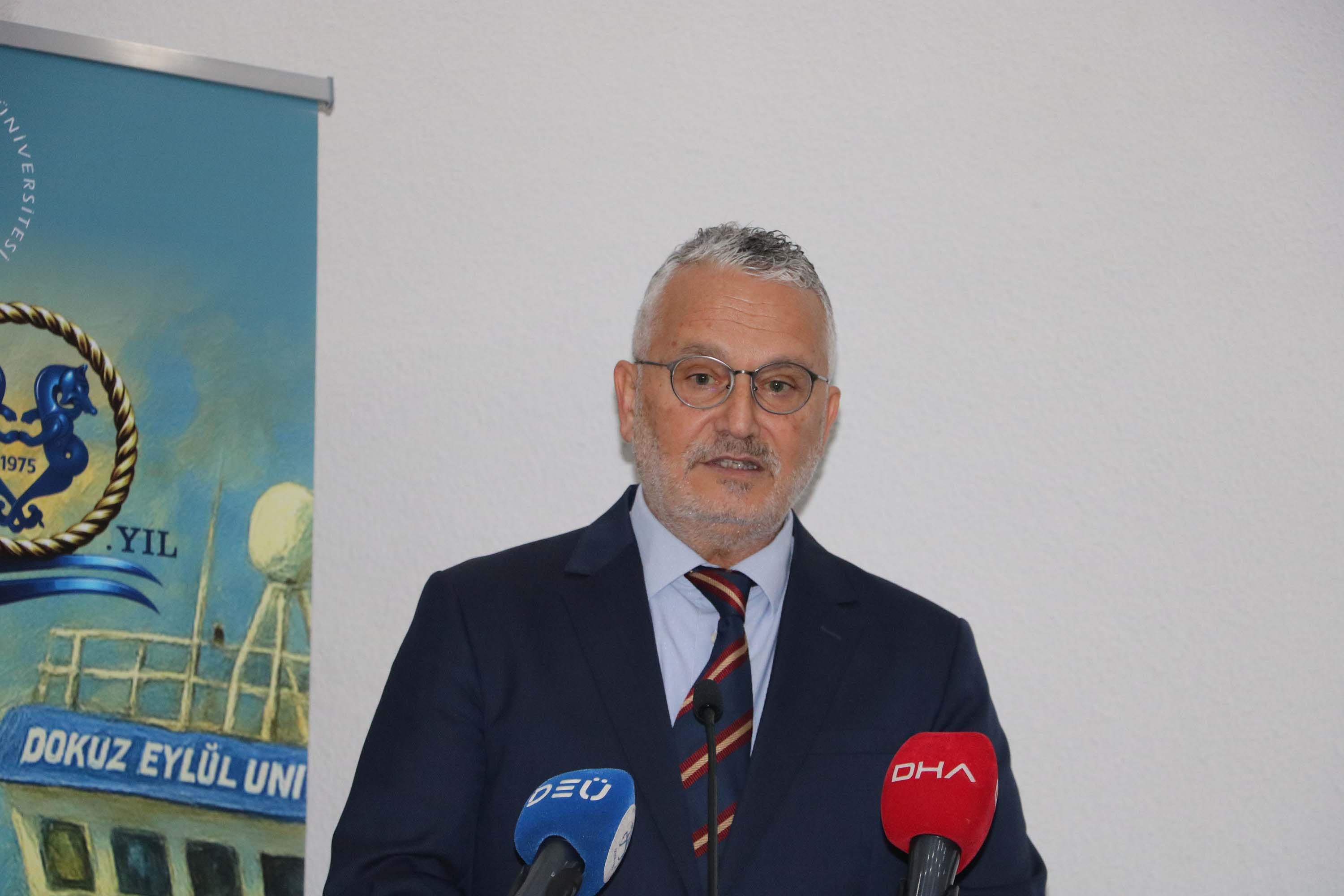 Donanma Komutanı Oramiral Kadir Yıldız