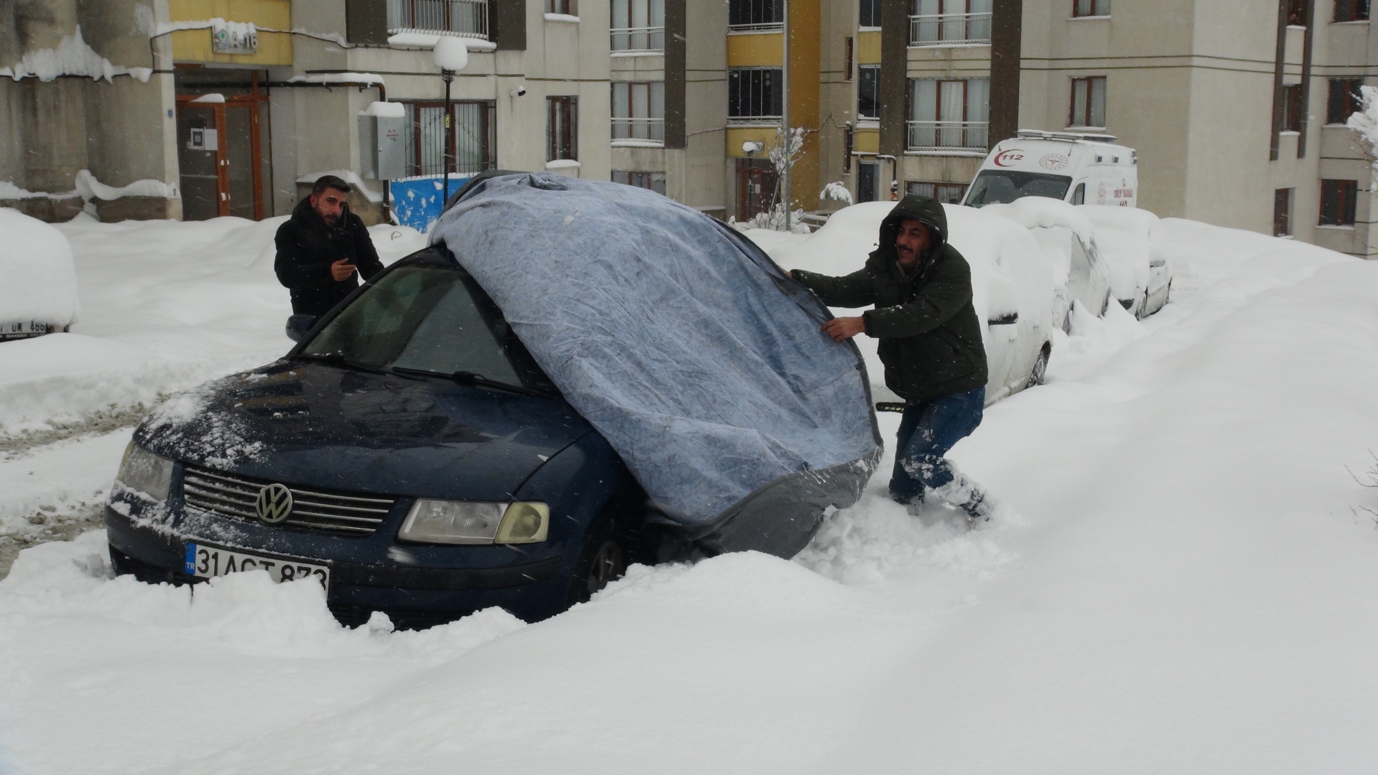 Sağlık ekipleri Hakkari