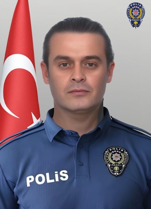 Şehit Polis Turgut Külünk Türk Bayrağı