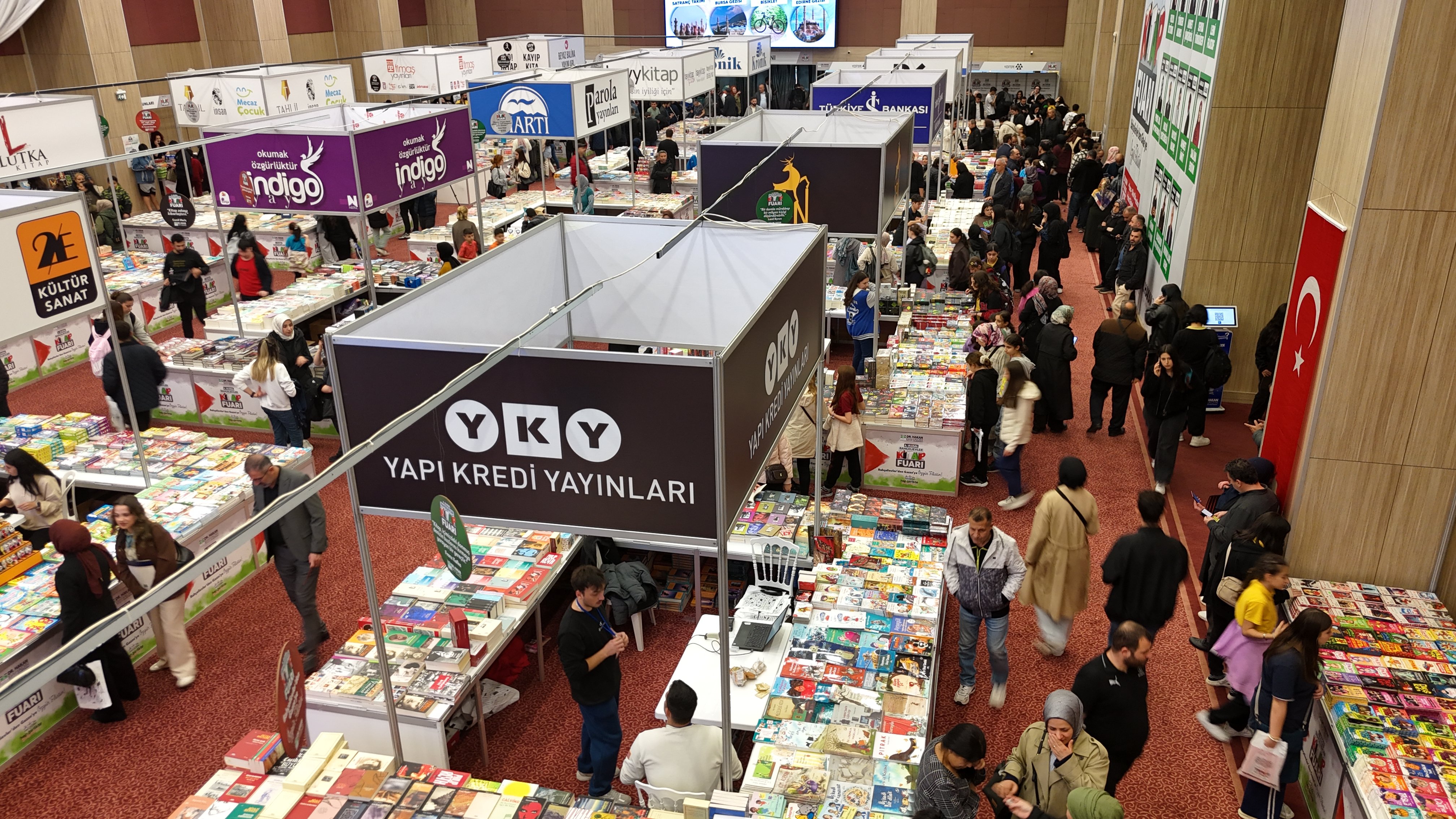 Bahçelievler Belediye Başkanı Hakan Bahadır Kitap Fuarında