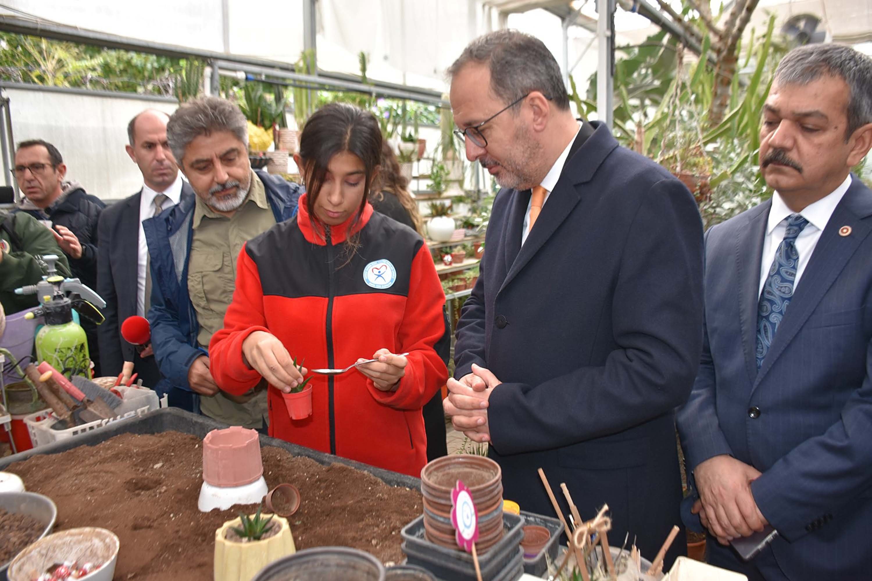 TBMM Engelli Komisyonu okul ziyareti