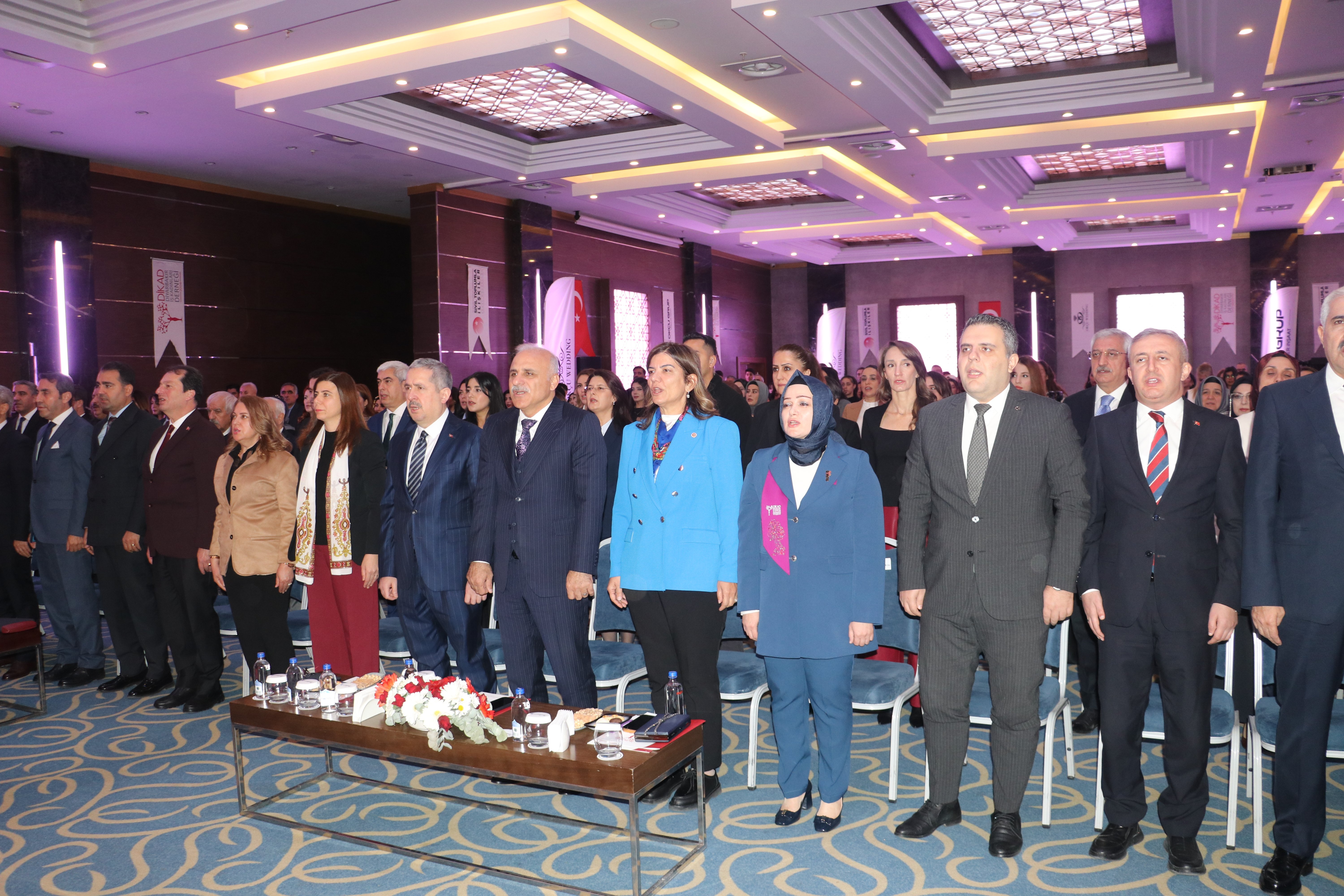 Kadın girişimciler panelde