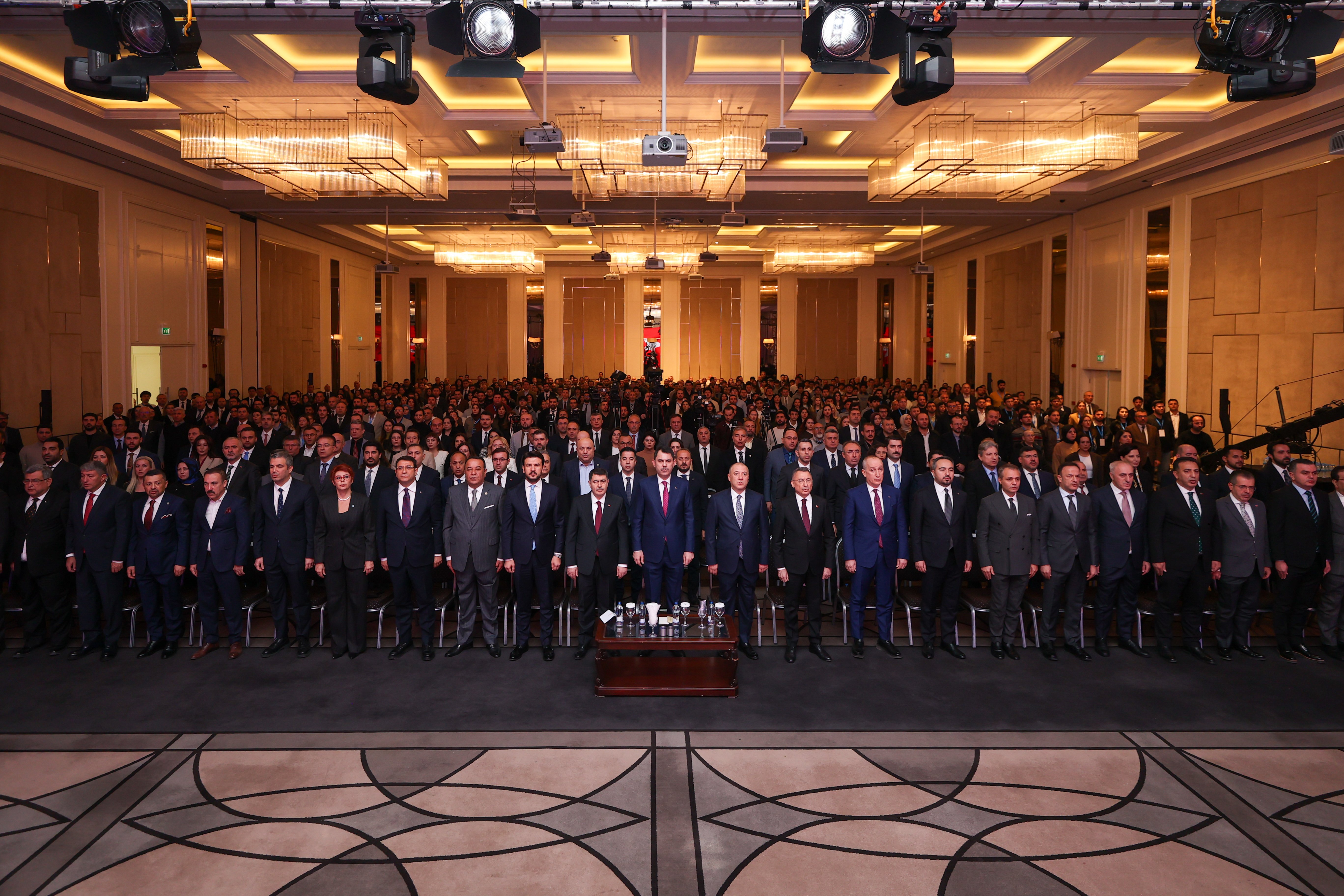 Deprem bölgesinde inşaat çalışmaları