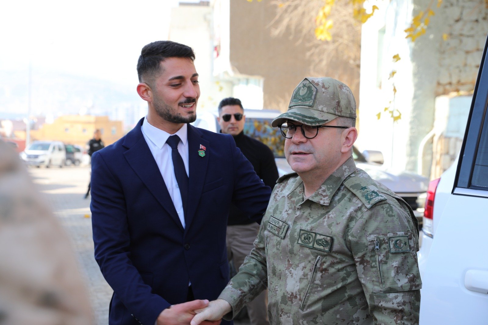 Programa katılan şehit aileleri ve vatandaşlar