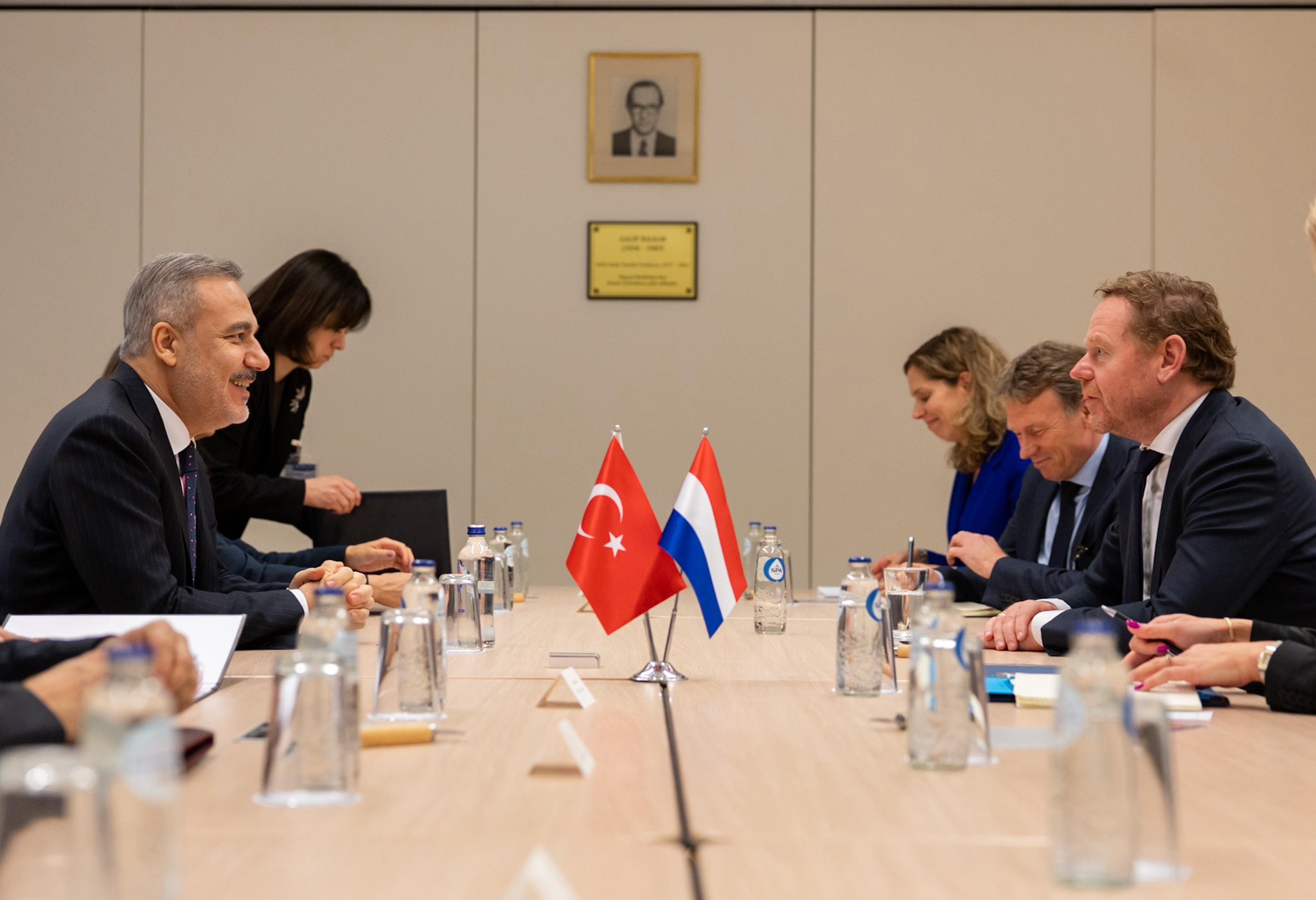 Dışişleri Bakanı Hakan Fidan Hollanda Dışişleri Bakanı David van Weel ile görüşme