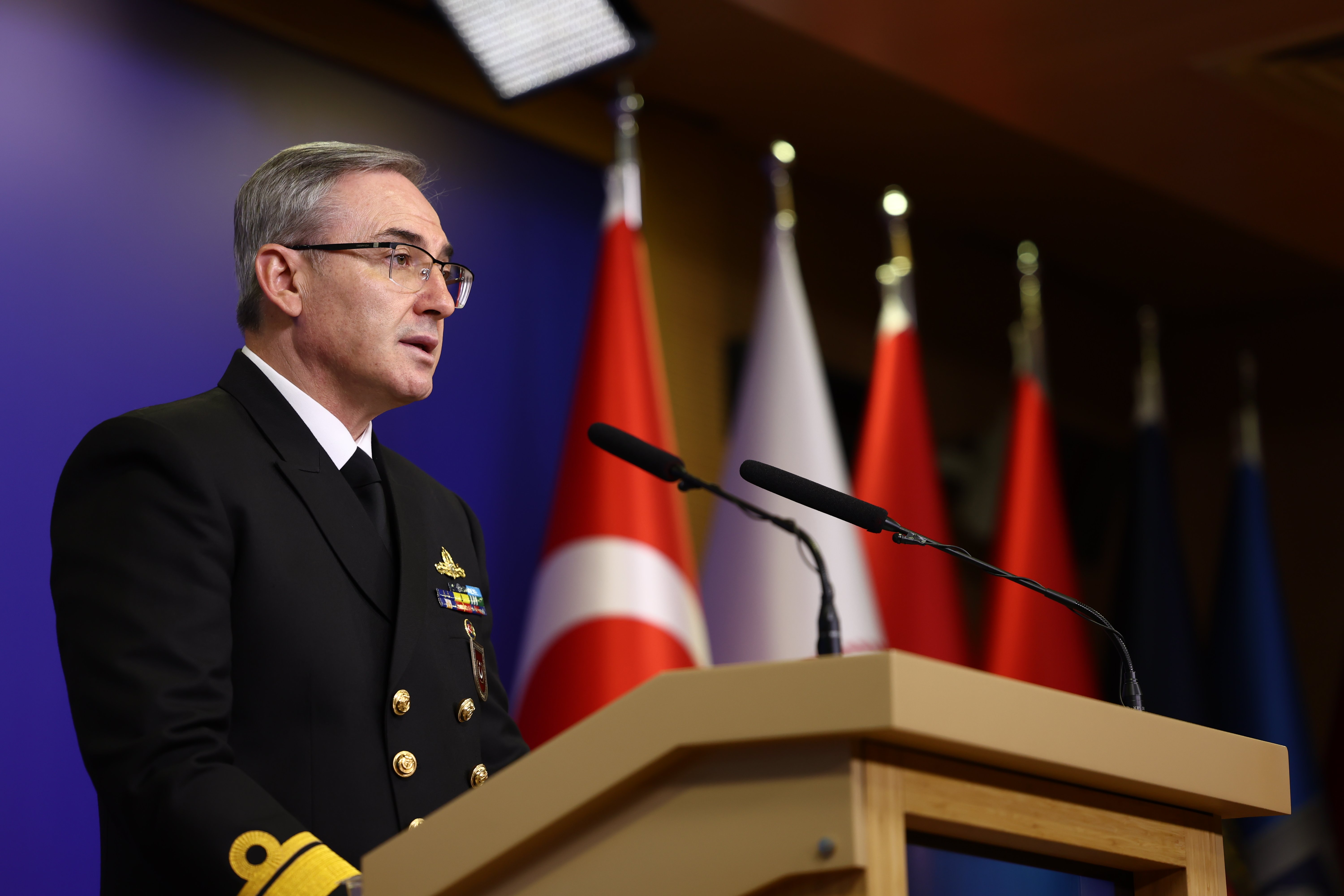 Tuğamiral Zeki Aktürk basın toplantısı