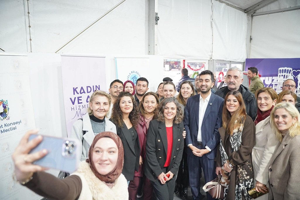 Tuzla Belediye Başkanı Eren Ali Bingöl Kadın Emeği Çarşısı açılışı