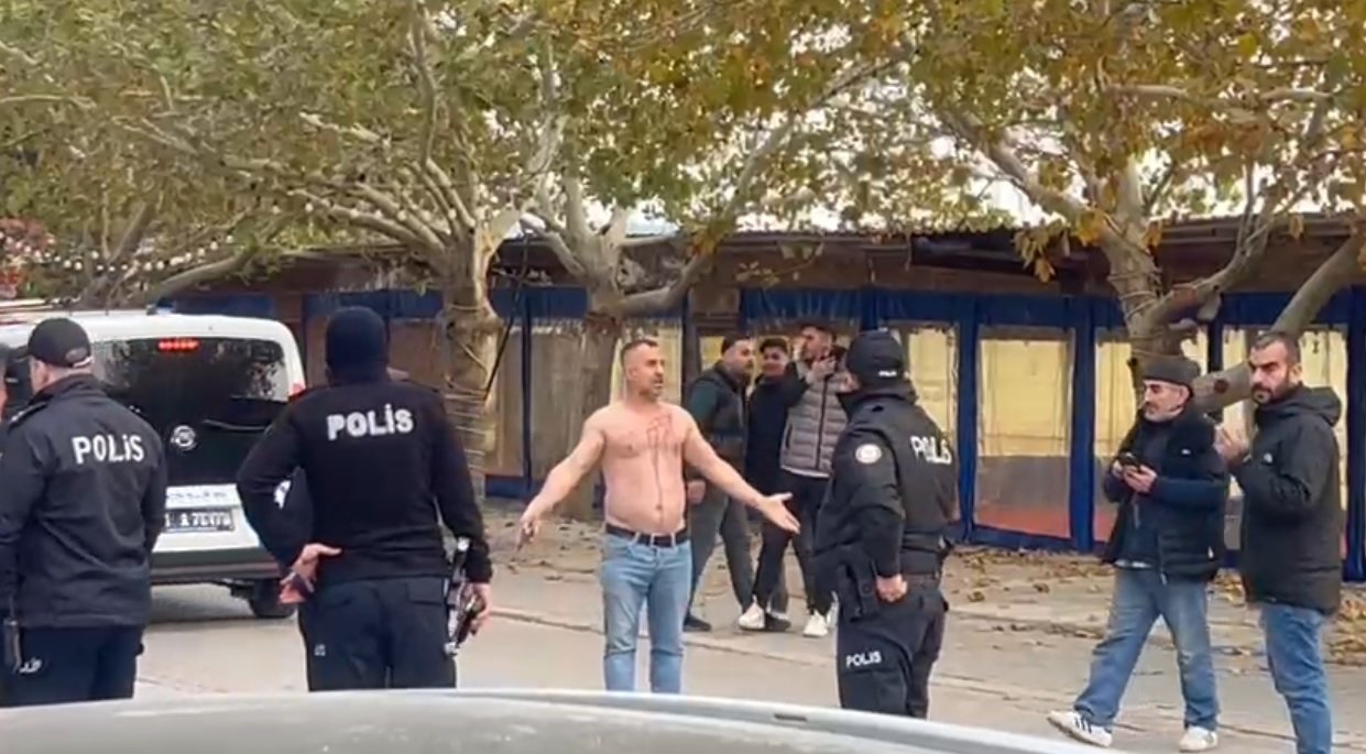 Adana Amerikan Adası kaçak yapılar