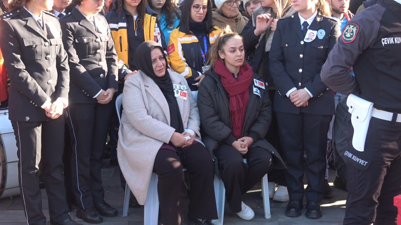 Şehit Turgut Külünk toprağa veriliyor