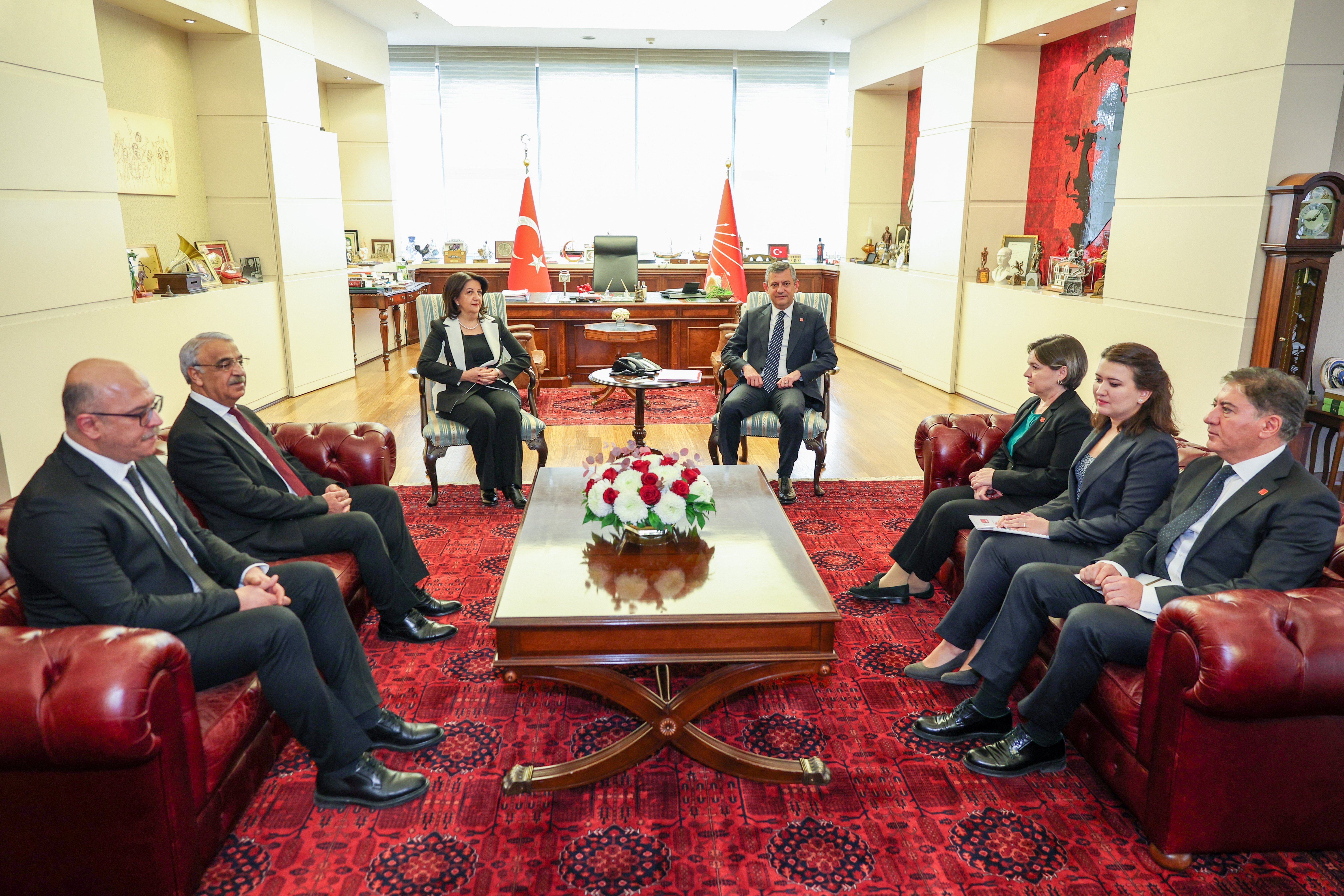 DEM Parti CHP ziyareti Pervin Buldan Mithat Sancar Özgür Özel