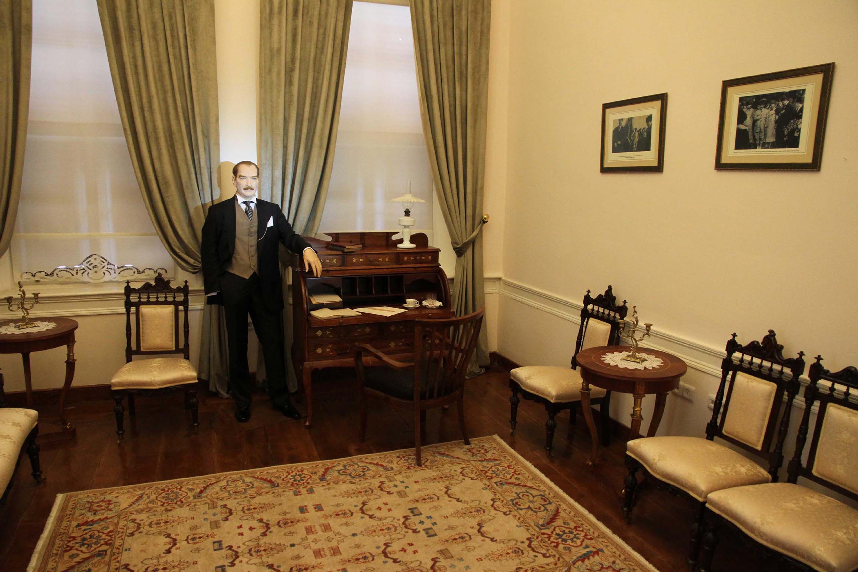 Latife Hanım Köşkü bakımsız dış cephe