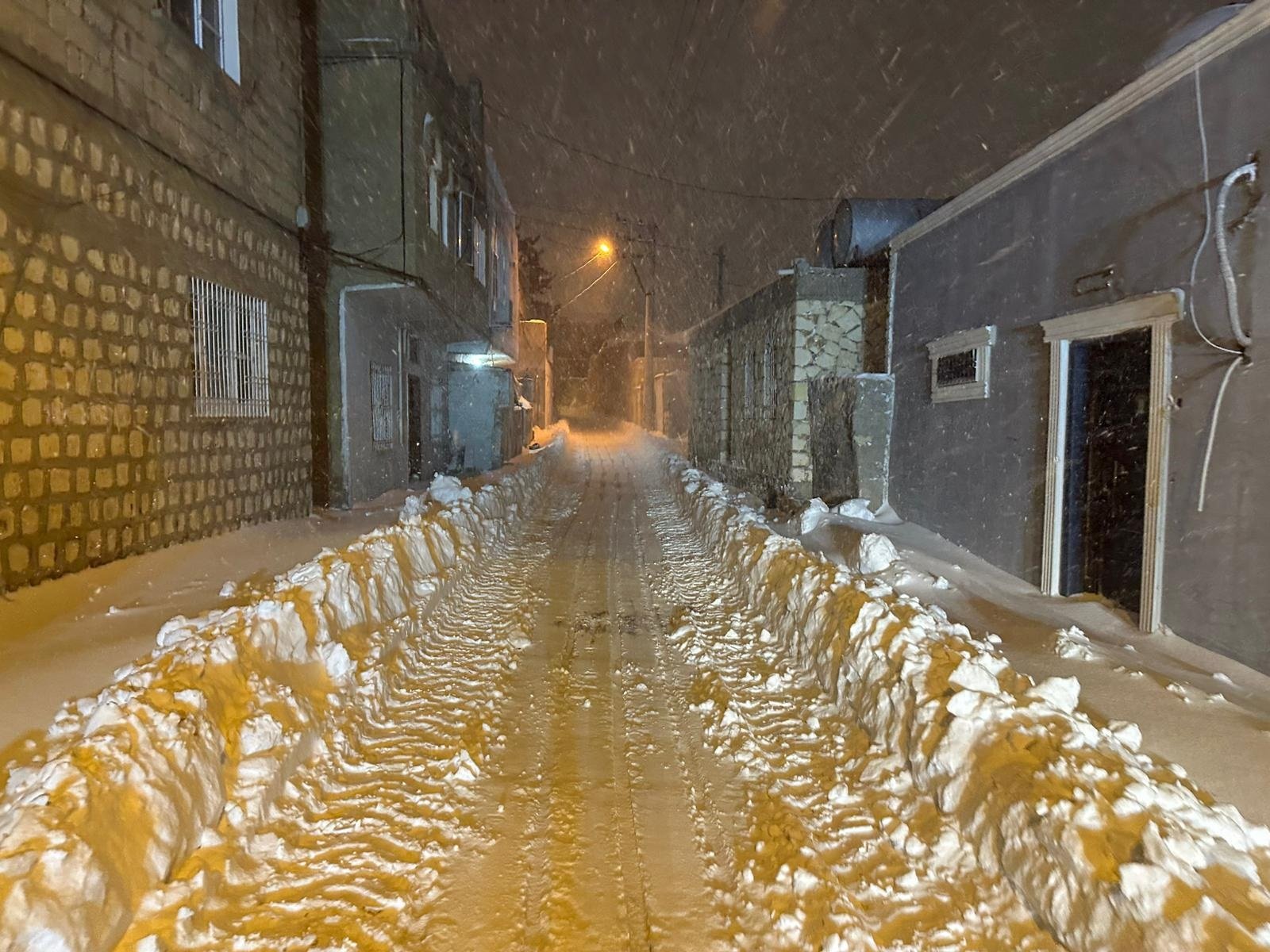 Mardin kar yol açma çalışması