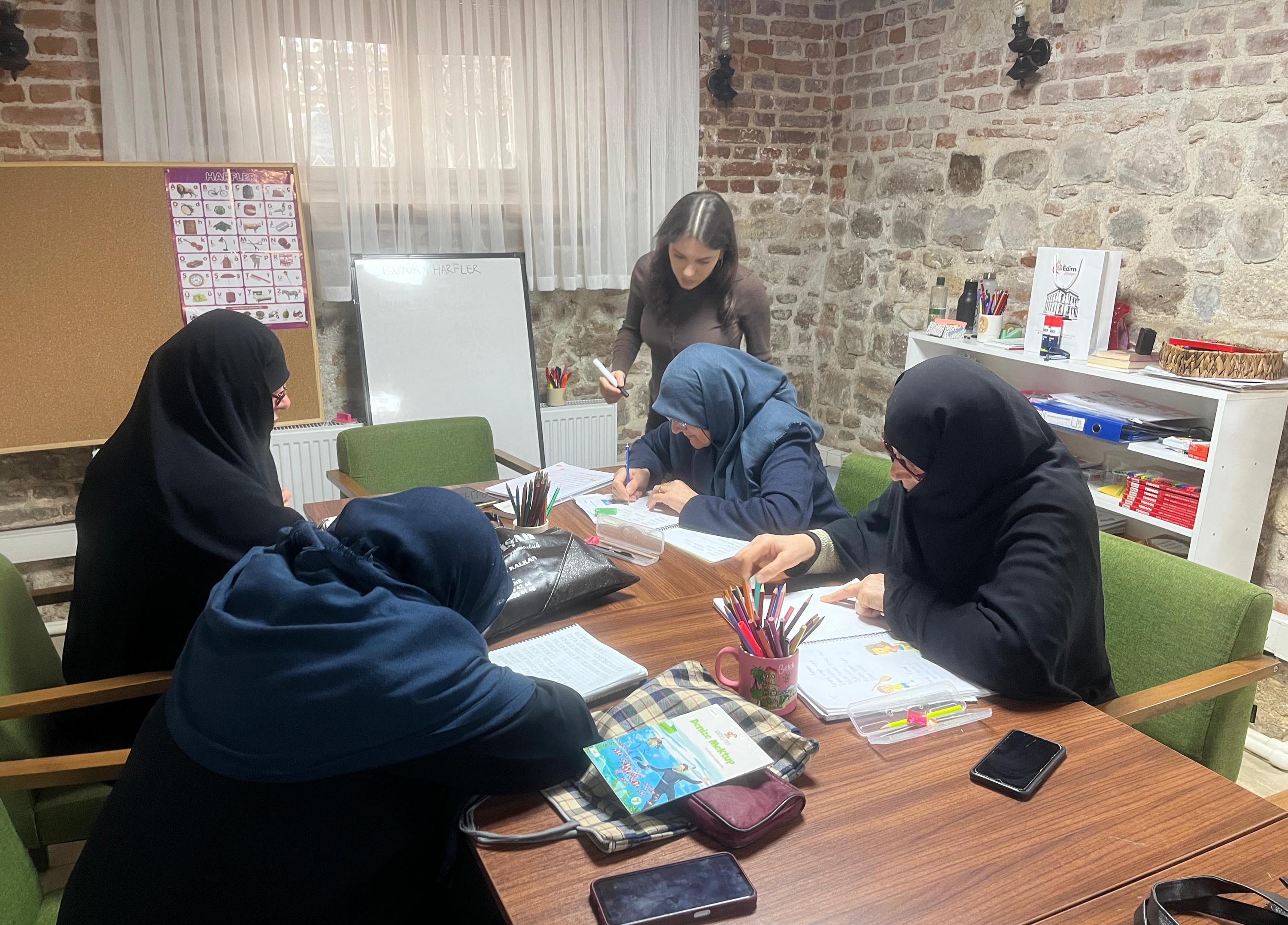 Muhtar Yılmaz ve Kursiyerler