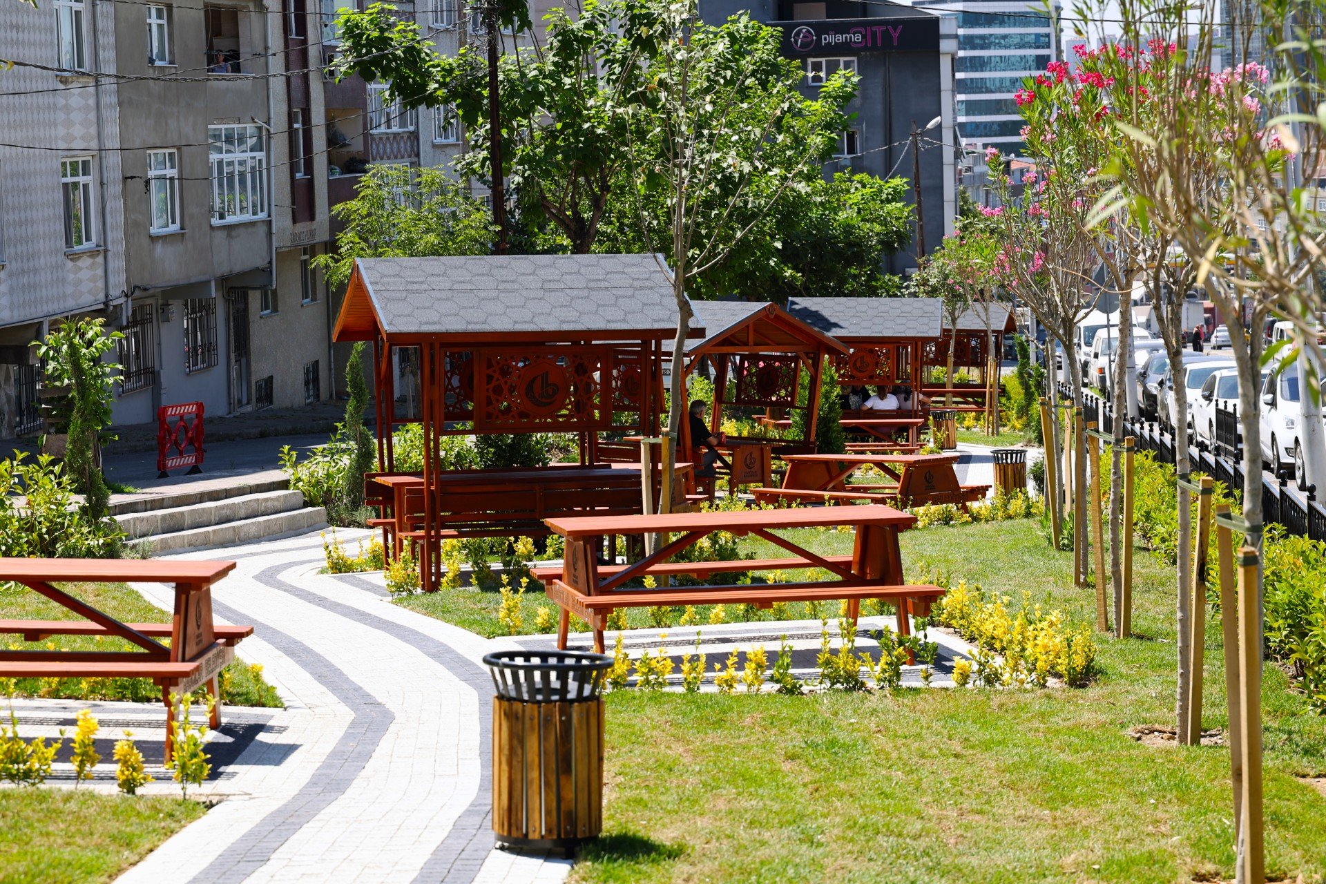 Bağcılar Belediyesi Mahalle Bahçesi