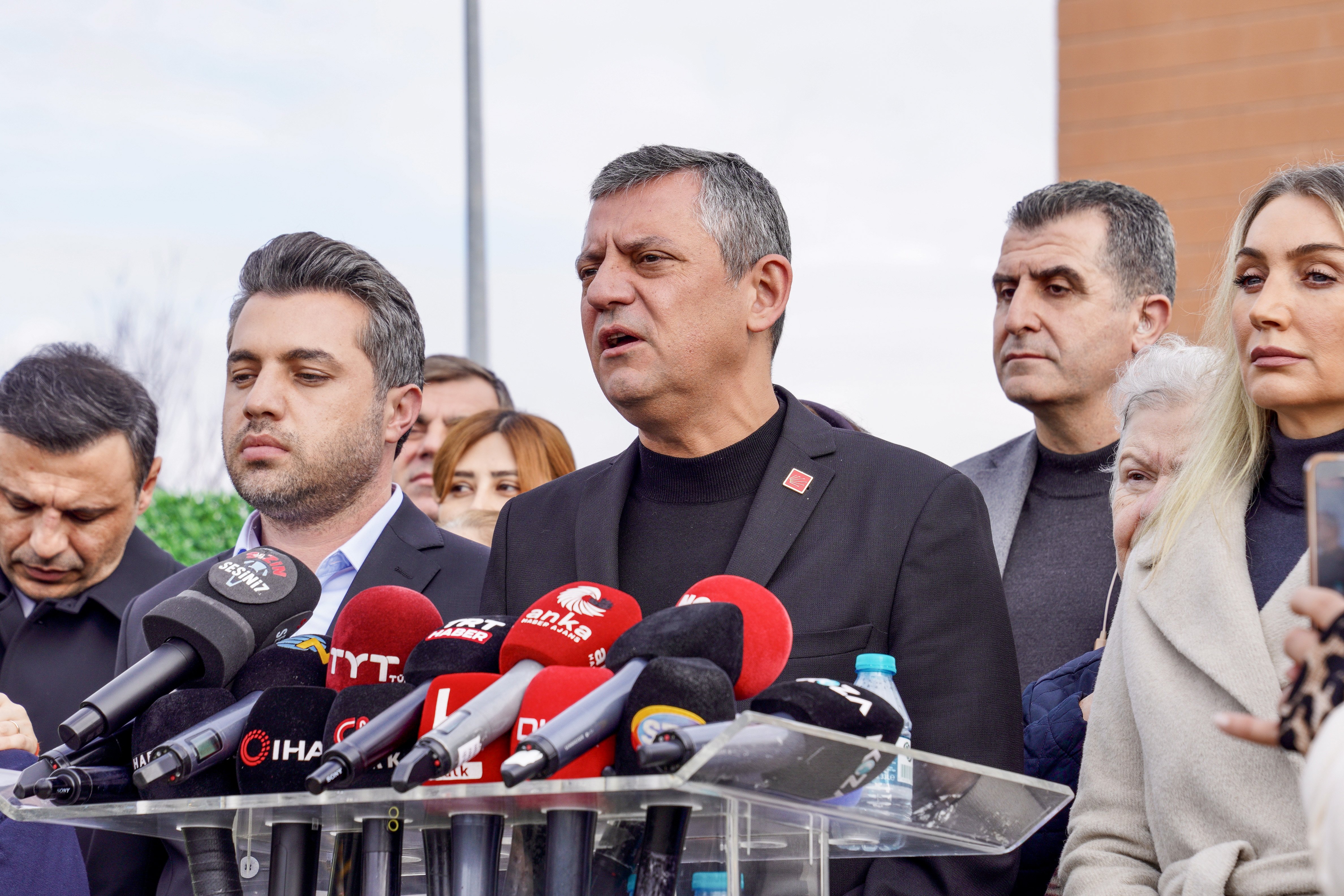 Özgür Özel Aile Dayanışma Ağı