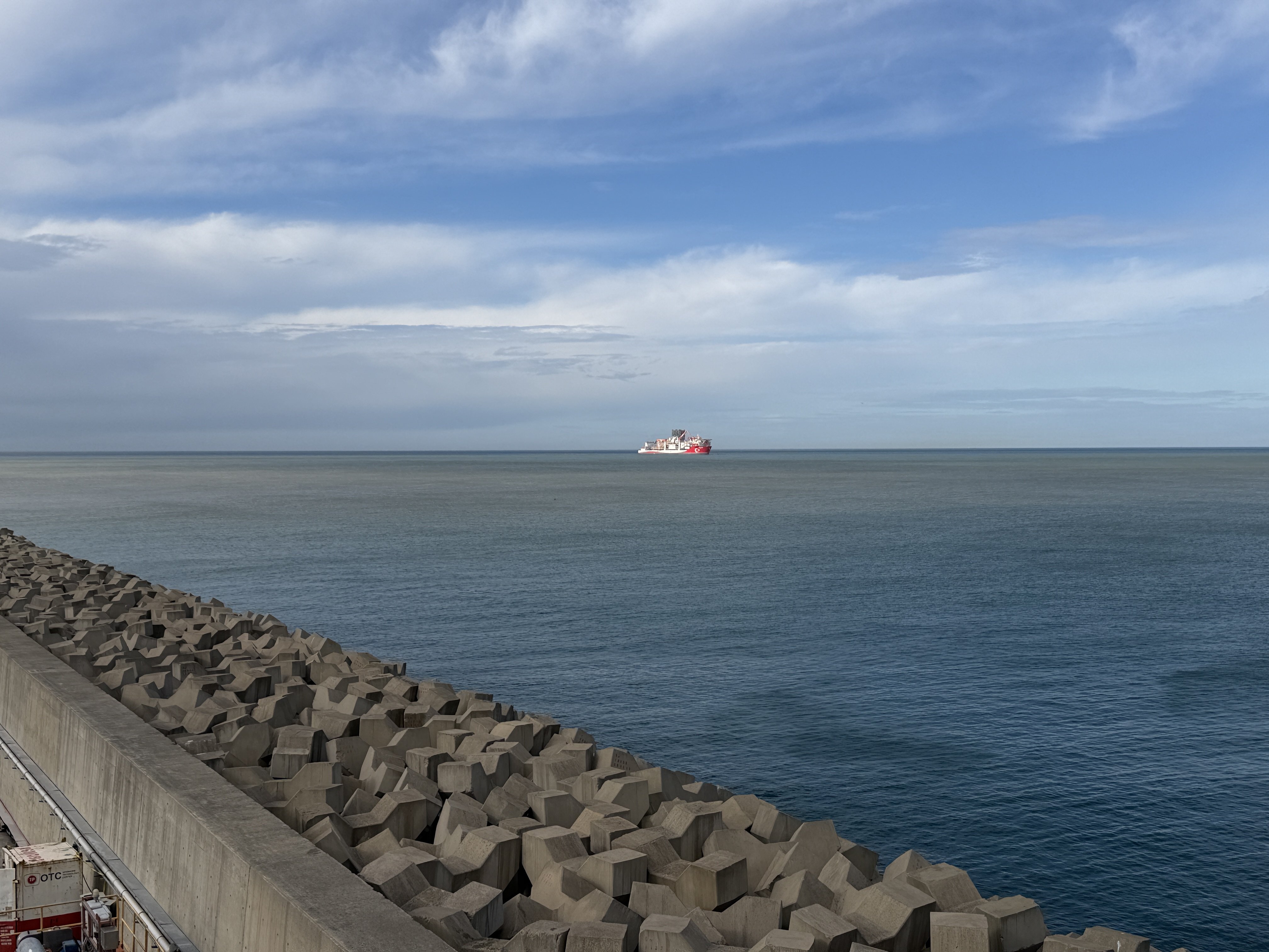 Yıldırım Sondaj Gemisi Filyos Limanı