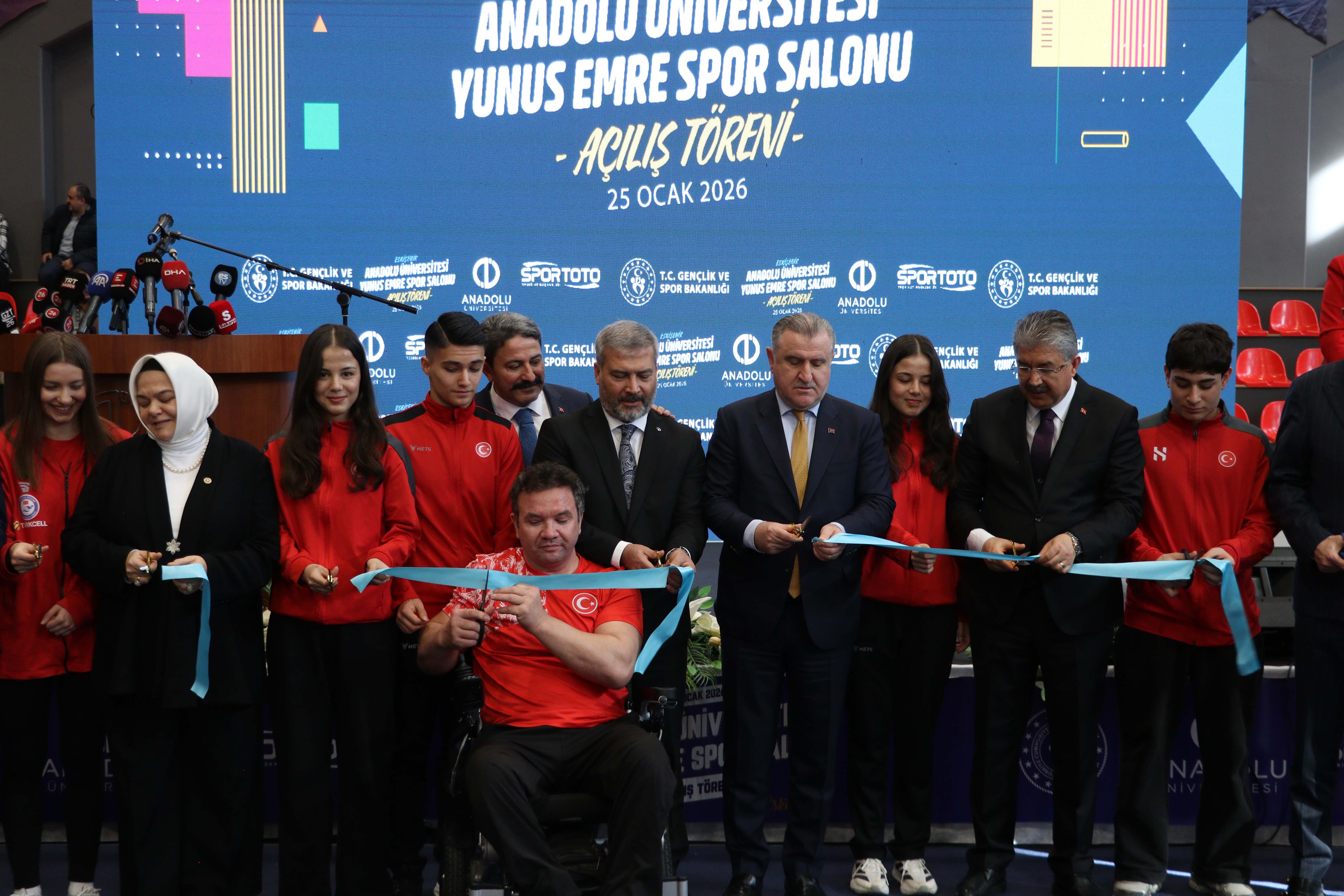 Bakan Osman Aşkın Bak Eskişehirde