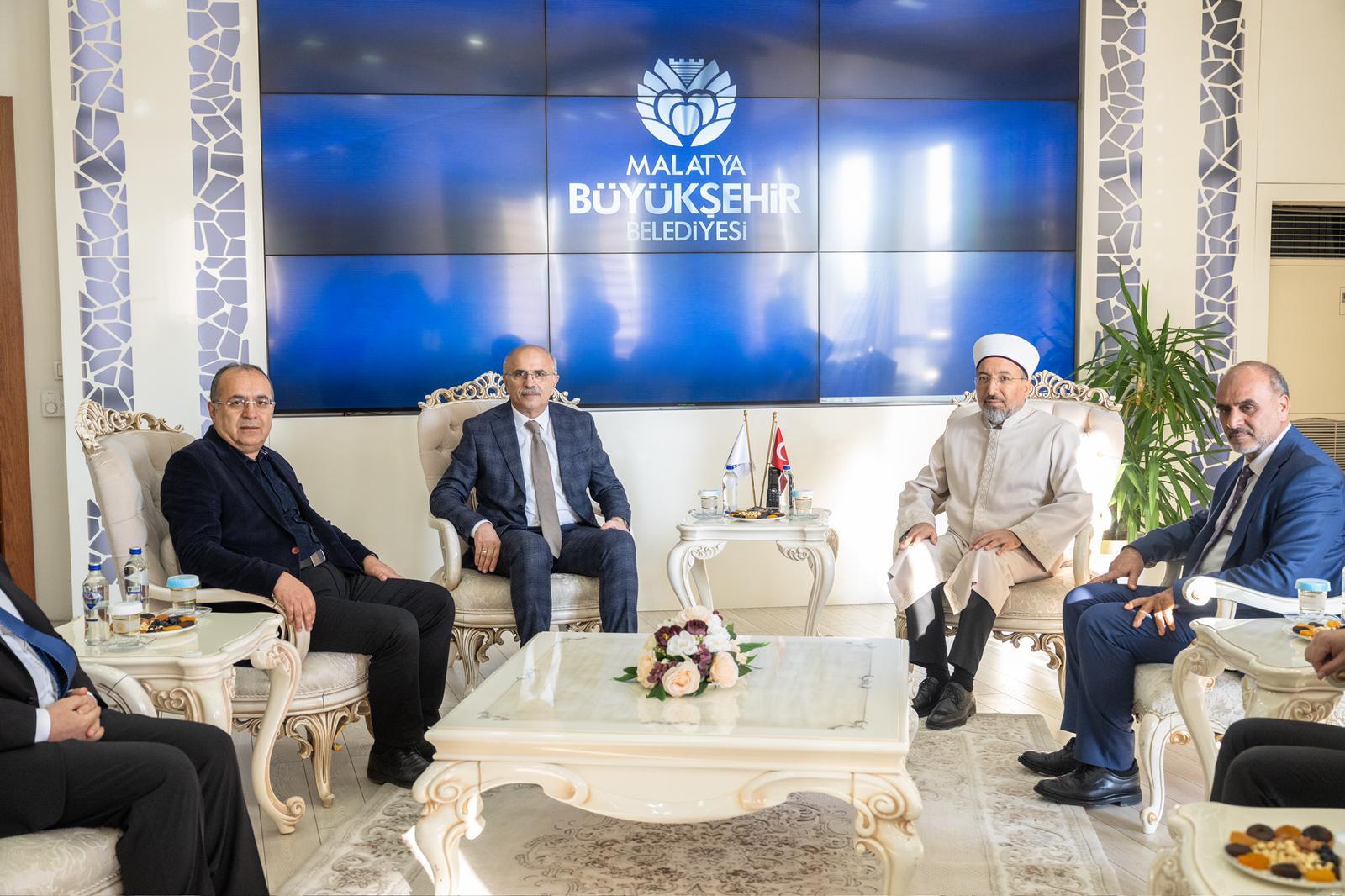 Diyanet İşleri Başkanı Safi Arpaguş Malatya Büyükşehir Belediyesi ziyareti