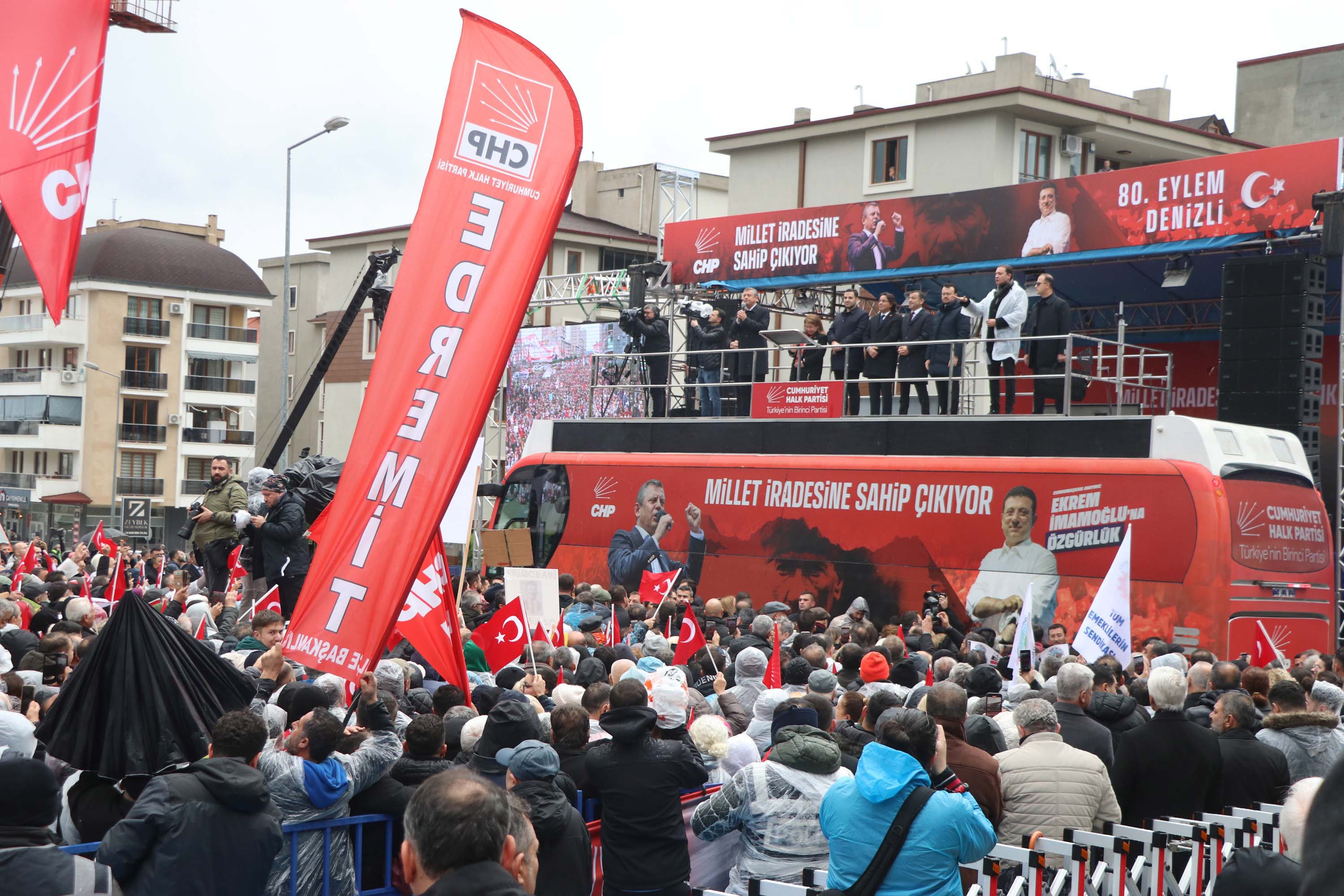 CHP Mitingi Kalabalık