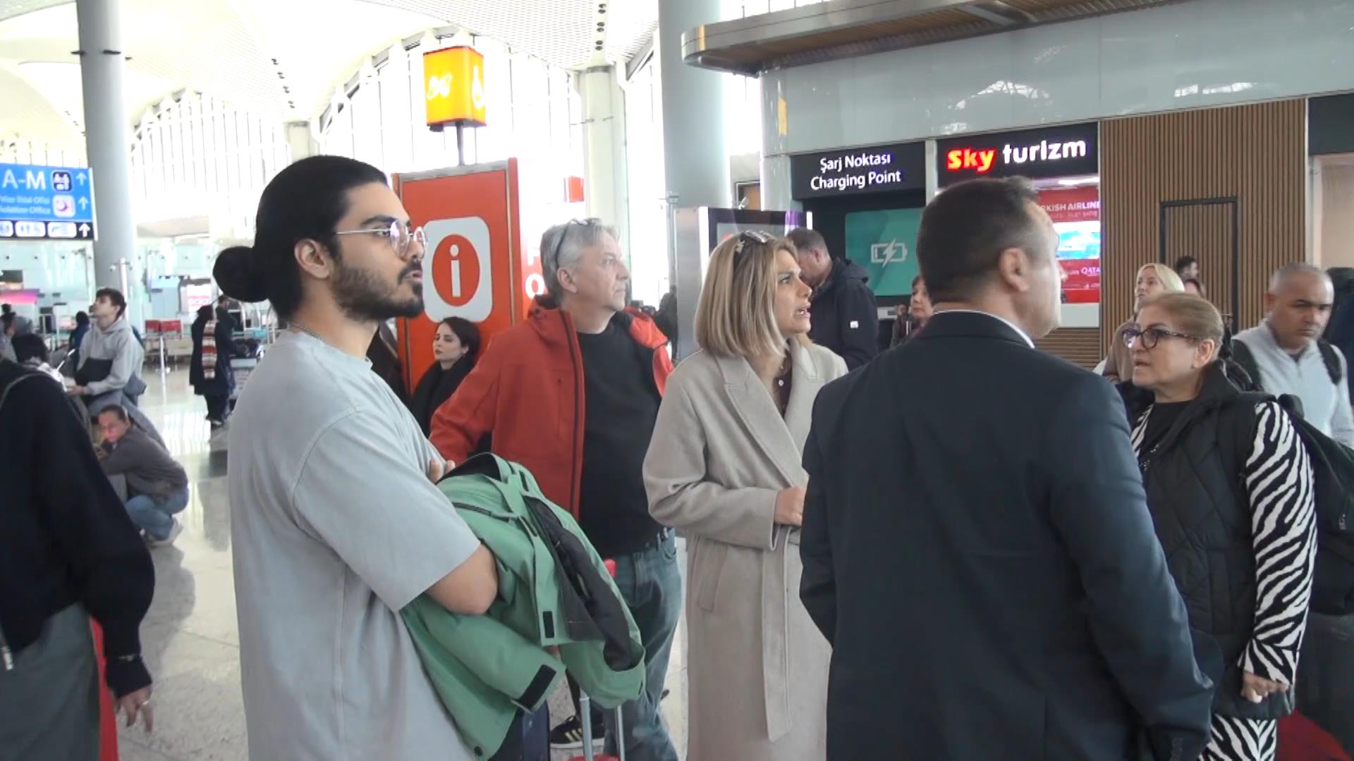 İstanbul Havalimanı terminalinde bekleyiş