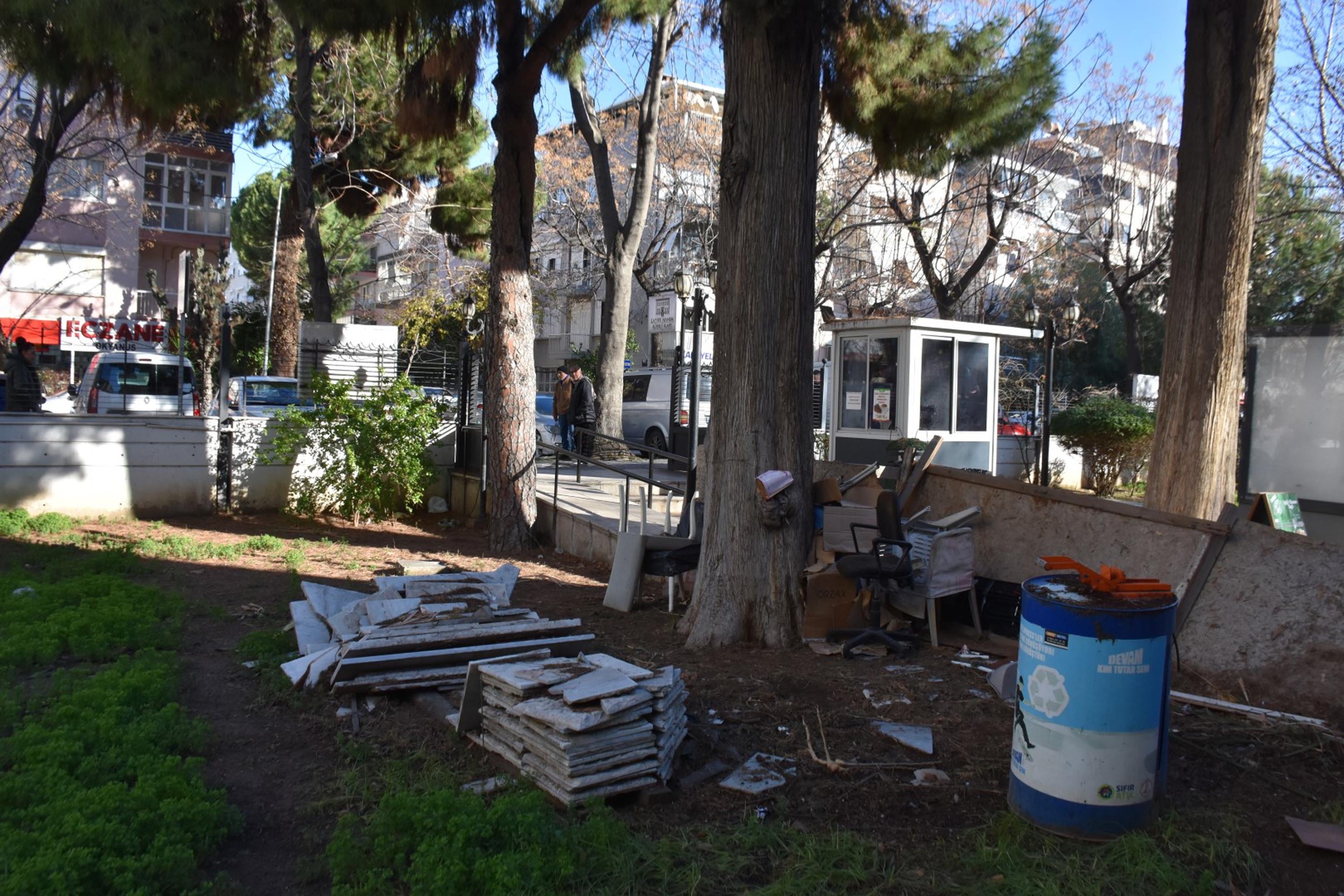 Latife Hanım Köşkü moloz yığını