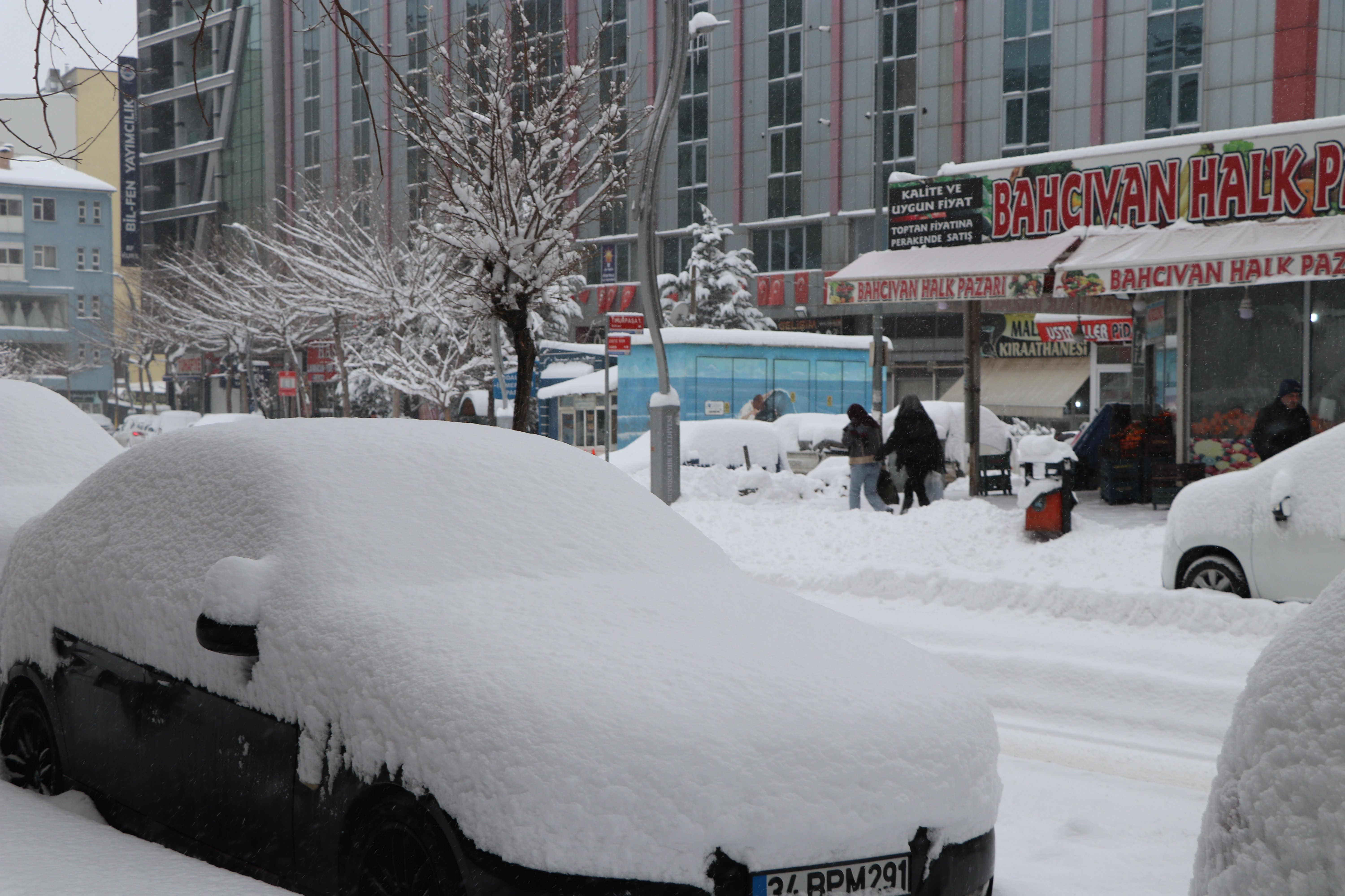Van kar fırtınası ulaşım kapandı