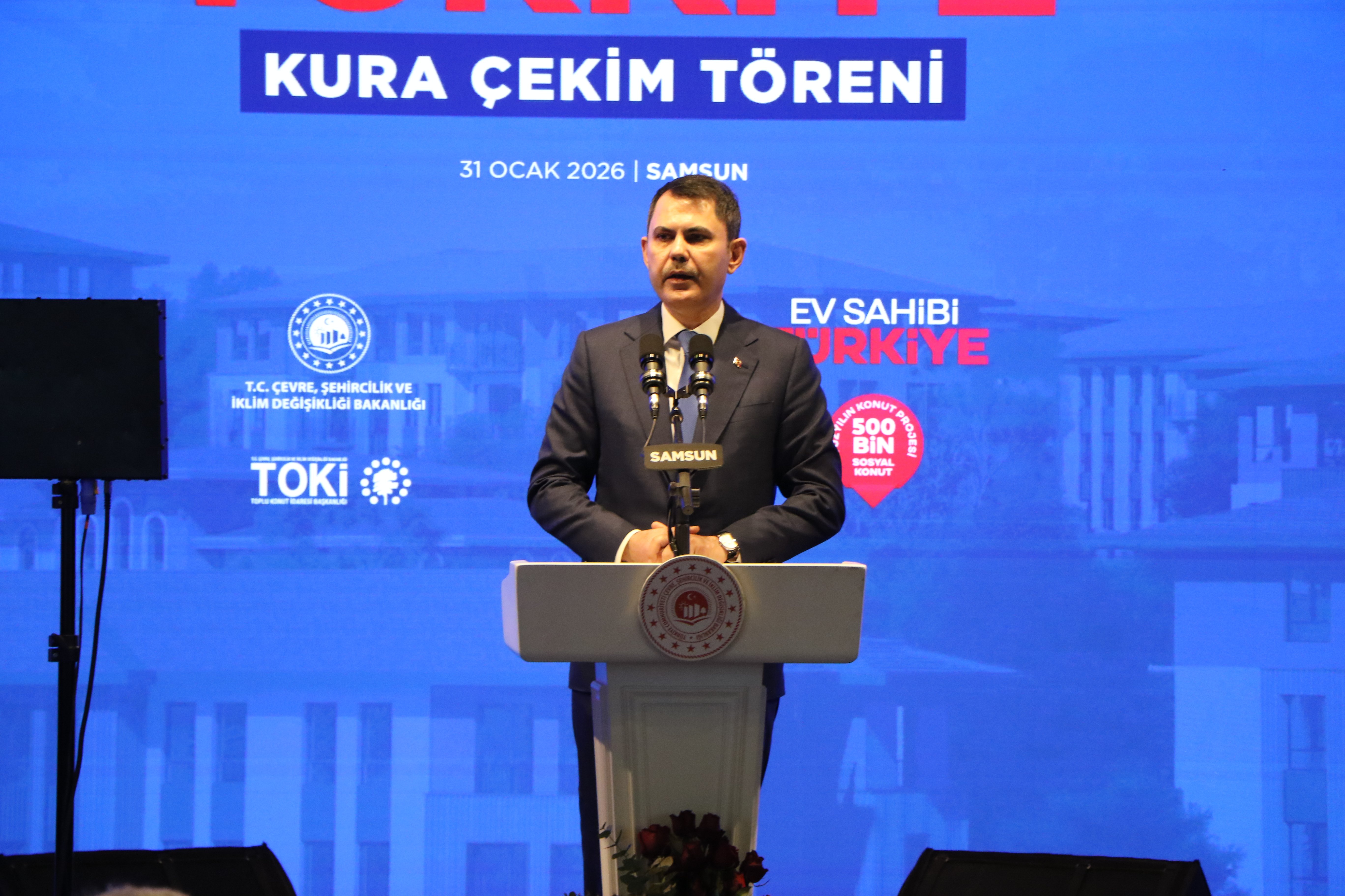 Kura çekimi töreni katılımcıları