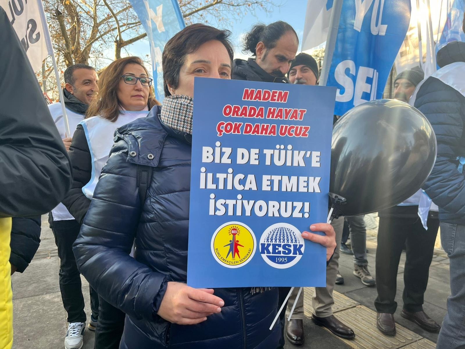 KESK protesto pankartı