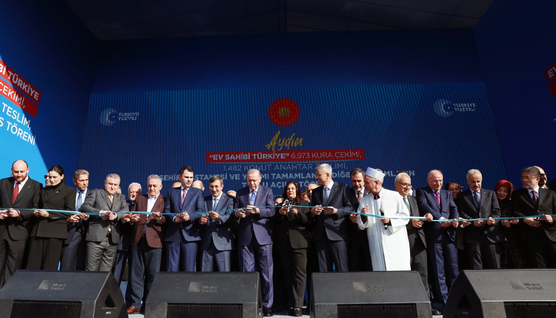 Açılış töreni katılımcıları