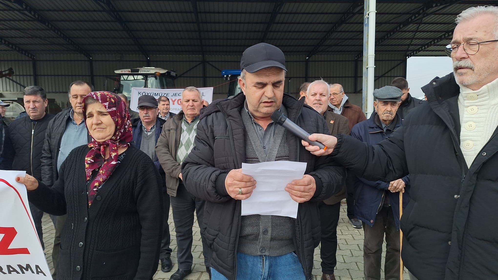 Boztepe Köyü Sulama Kooperatifi Başkanı Hasan Akdeniz basın açıklaması