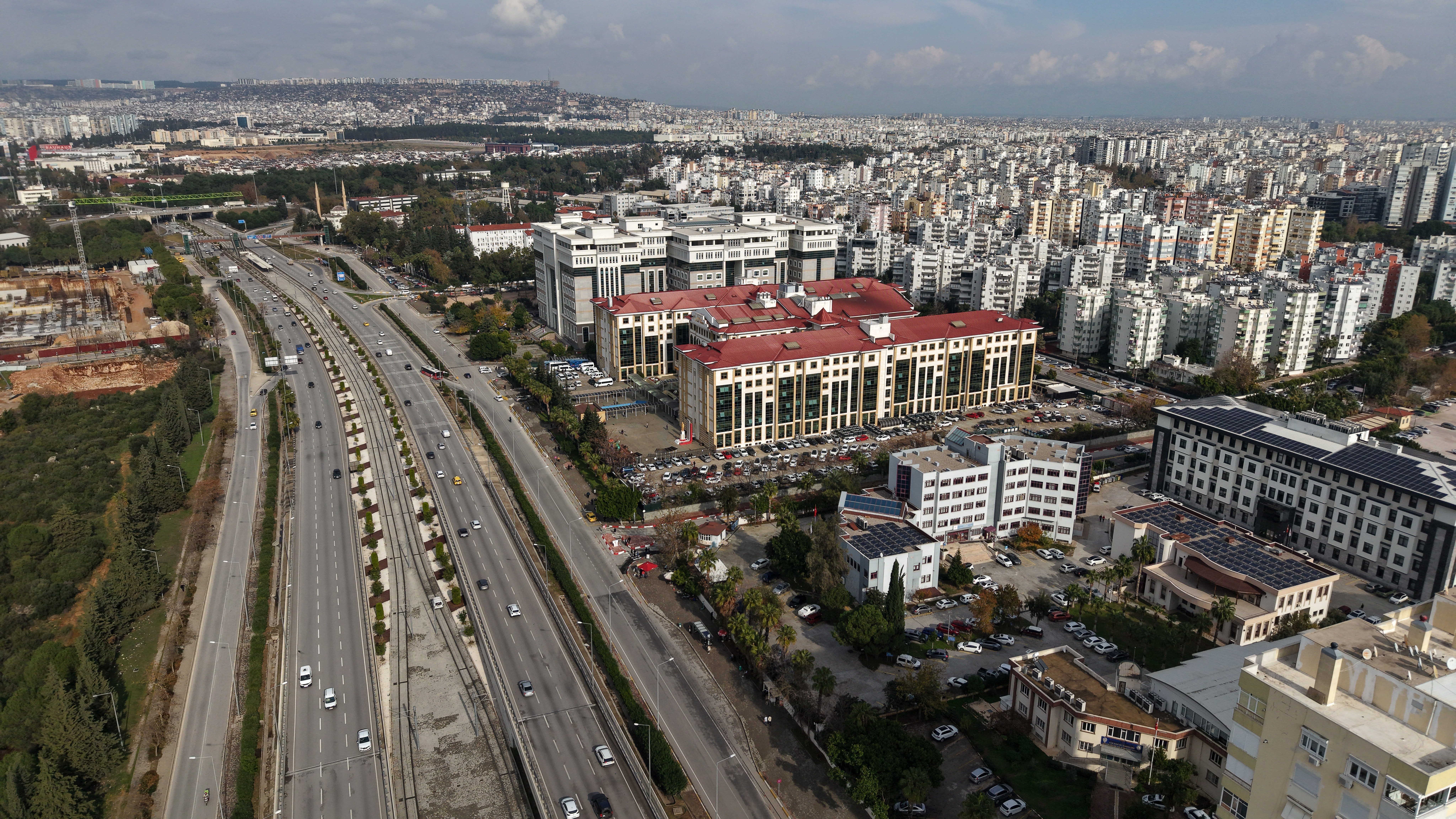 Antalya adliye binası