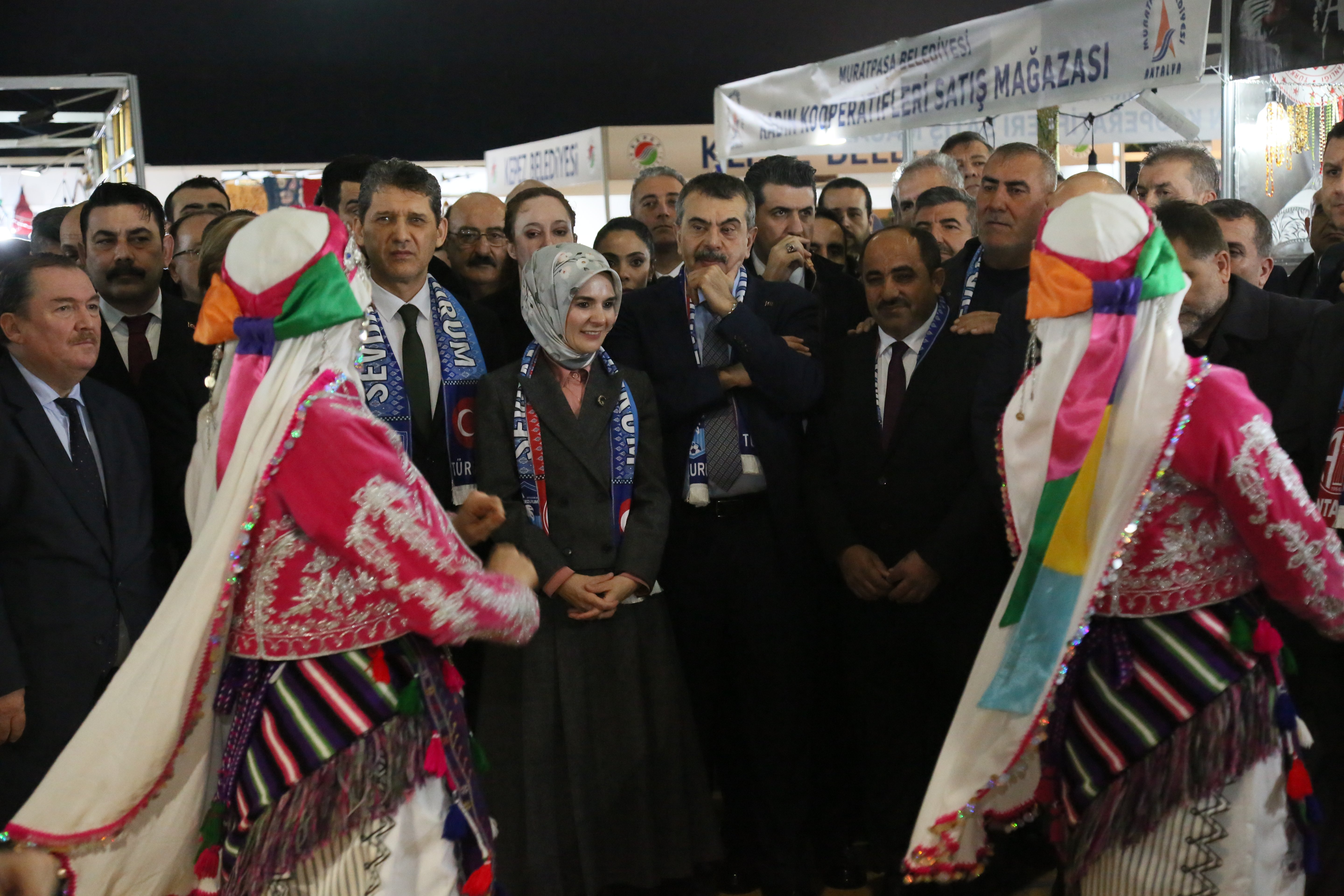 Bakan Tekin konuşma yapıyor